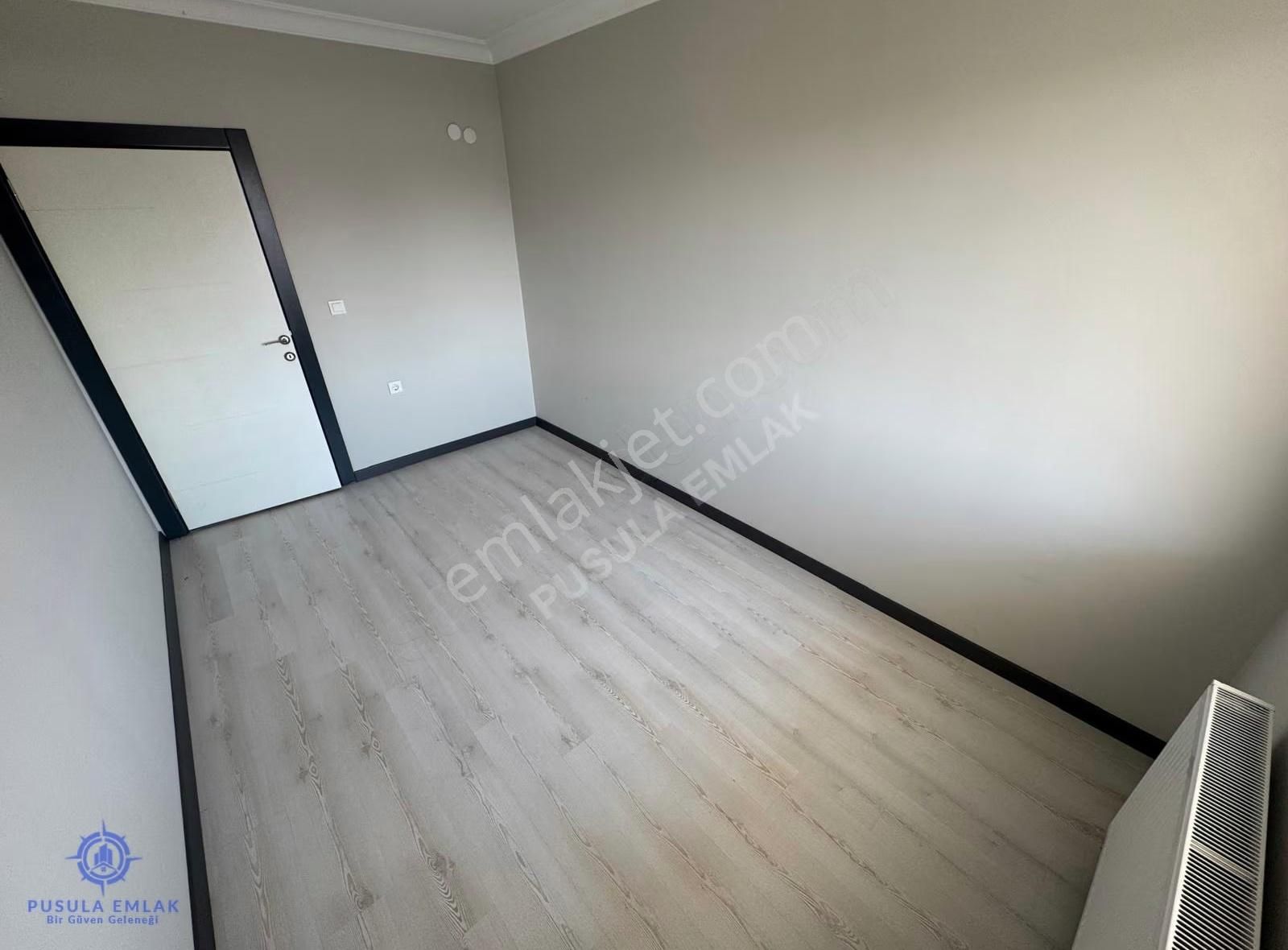 Ｐｕｓｕｌａ'ｄａｎ Cadde Üzeri Krediye Uygun Güney Cephe 3+1 Sıfır Daire - Görsel 21