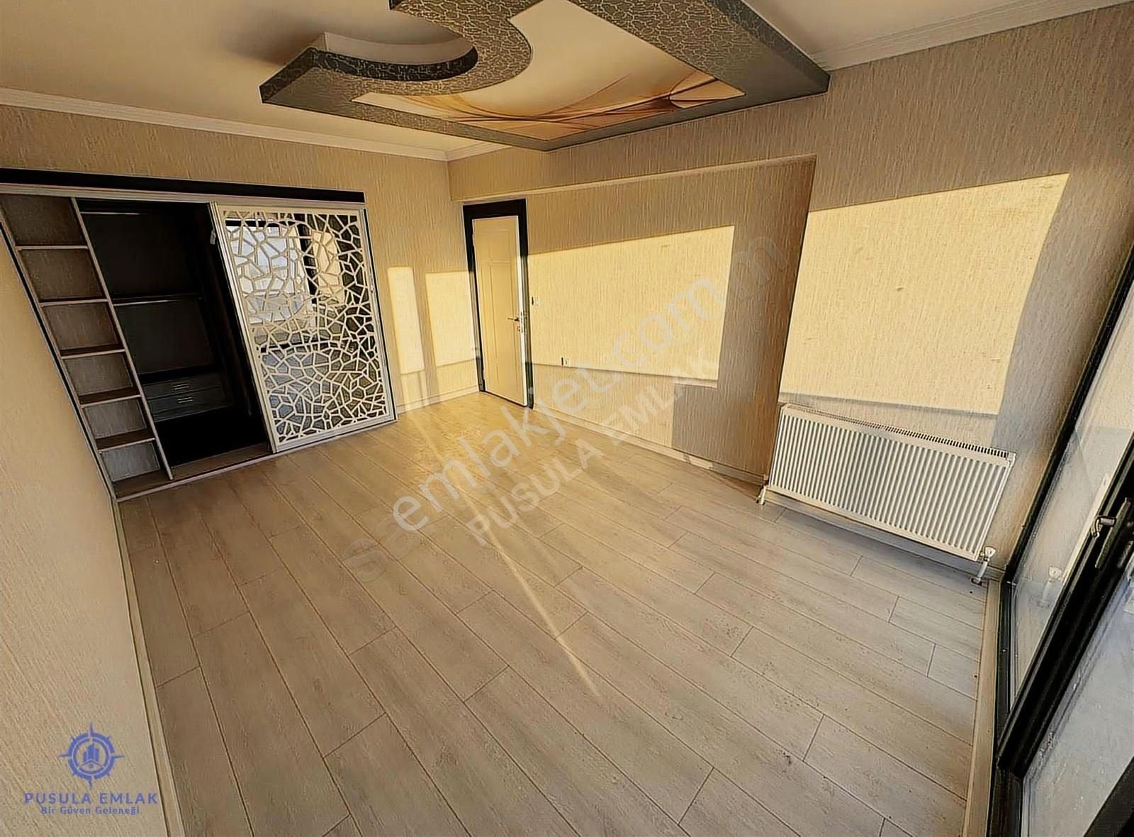 Ｐｕｓｕｌａ Ｅｍｌａｋ'ｄａｎgüneşevlerde Site İçerisinde Manzaralı 4+1 Daire - Görsel 24