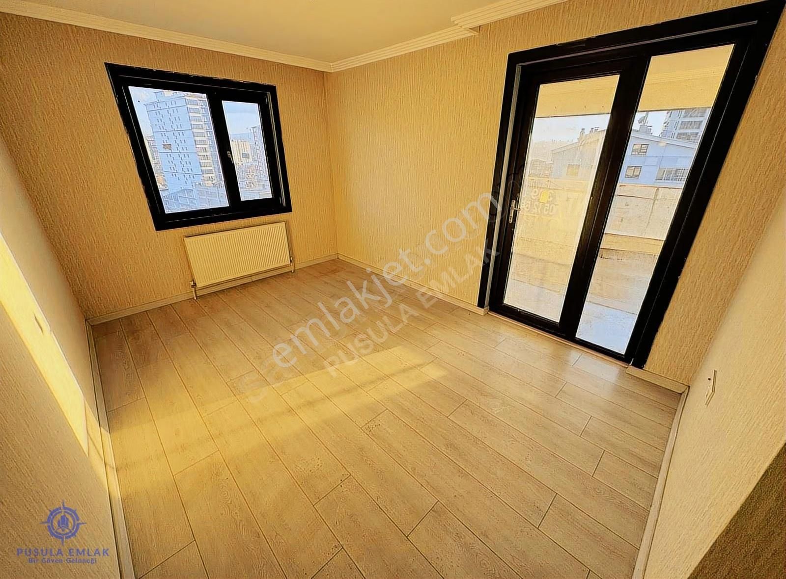 Ｐｕｓｕｌａ Ｅｍｌａｋ'ｄａｎgüneşevlerde Site İçerisinde Manzaralı 4+1 Daire - Görsel 23