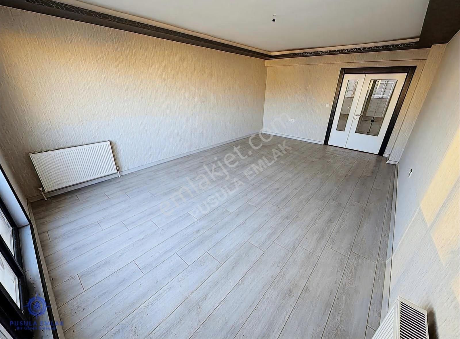 Ｐｕｓｕｌａ Ｅｍｌａｋ'ｄａｎgüneşevlerde Site İçerisinde Manzaralı 4+1 Daire - Görsel 29