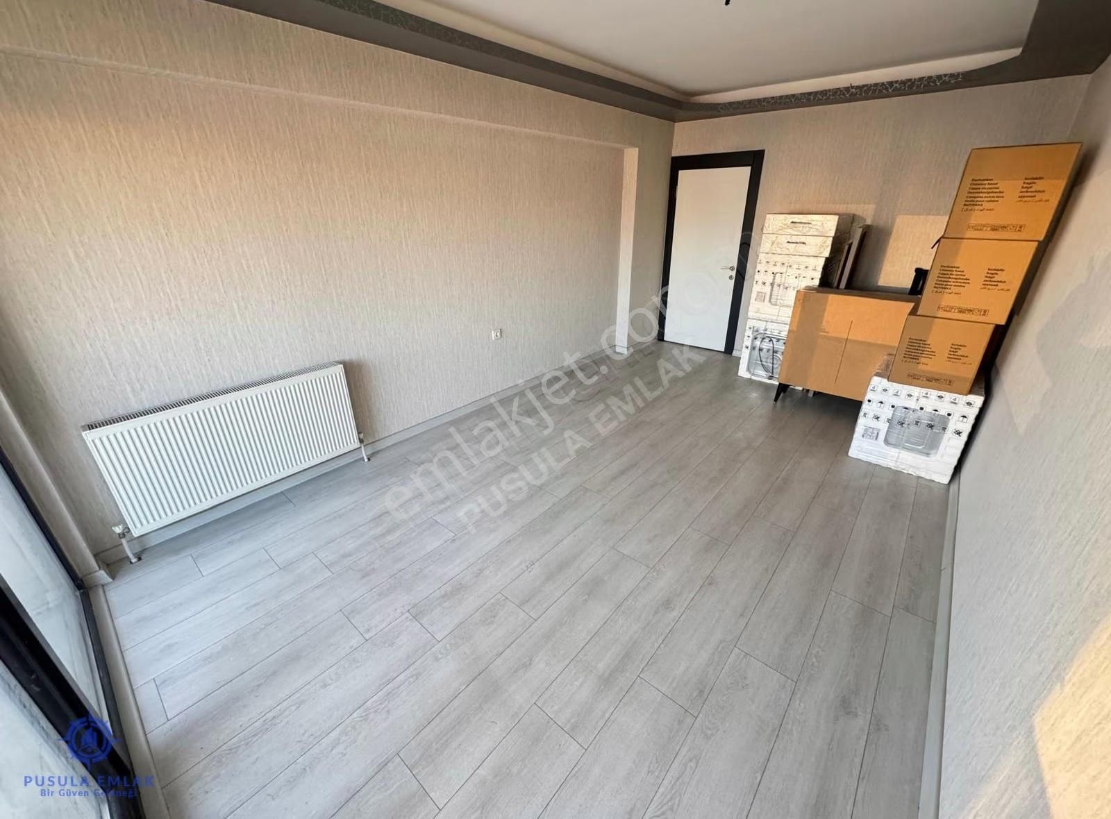 Ｐｕｓｕｌａ Ｅｍｌａｋ'ｄａｎgüneşevlerde Site İçerisinde Manzaralı 4+1 Daire - Görsel 2