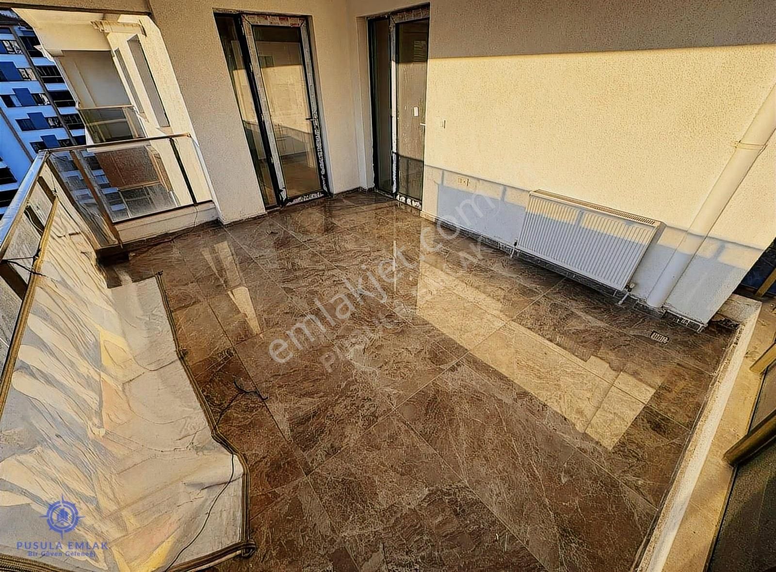 Ｐｕｓｕｌａ Ｅｍｌａｋ'ｄａｎgüneşevlerde Site İçerisinde Manzaralı 4+1 Daire - Görsel 20