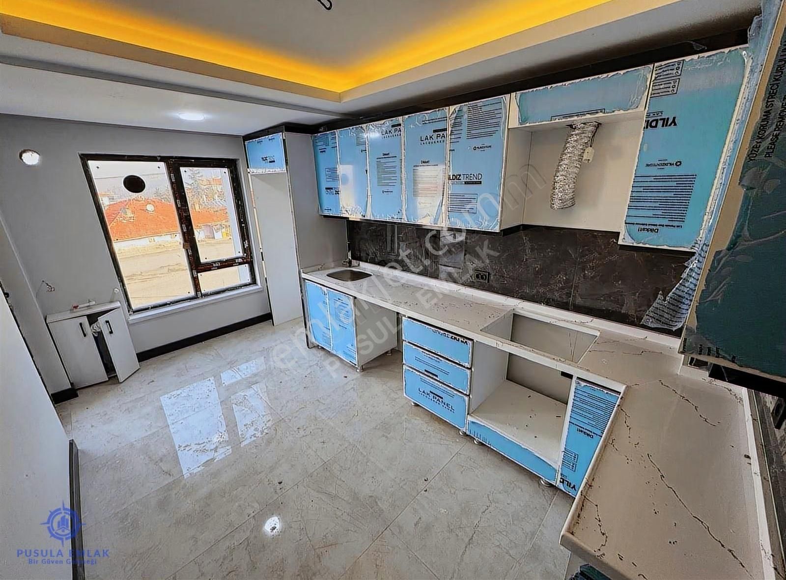 Ｐｕｓｕｌａ'ｄａｎ Zafer Fırına Yakın Yerden Isıtımalı 3+1 Sıfır Daire