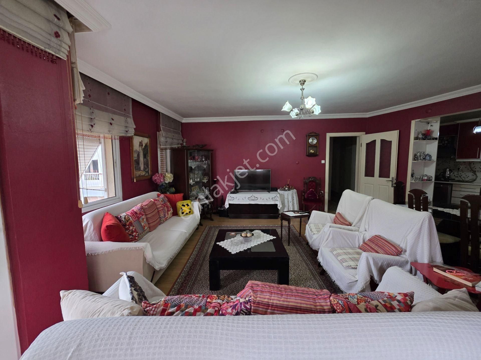 Karşıyaka Merkez Sahil 150m 3+1 Doğalgazlı Bakımlı Satılık Daire - Görsel 8