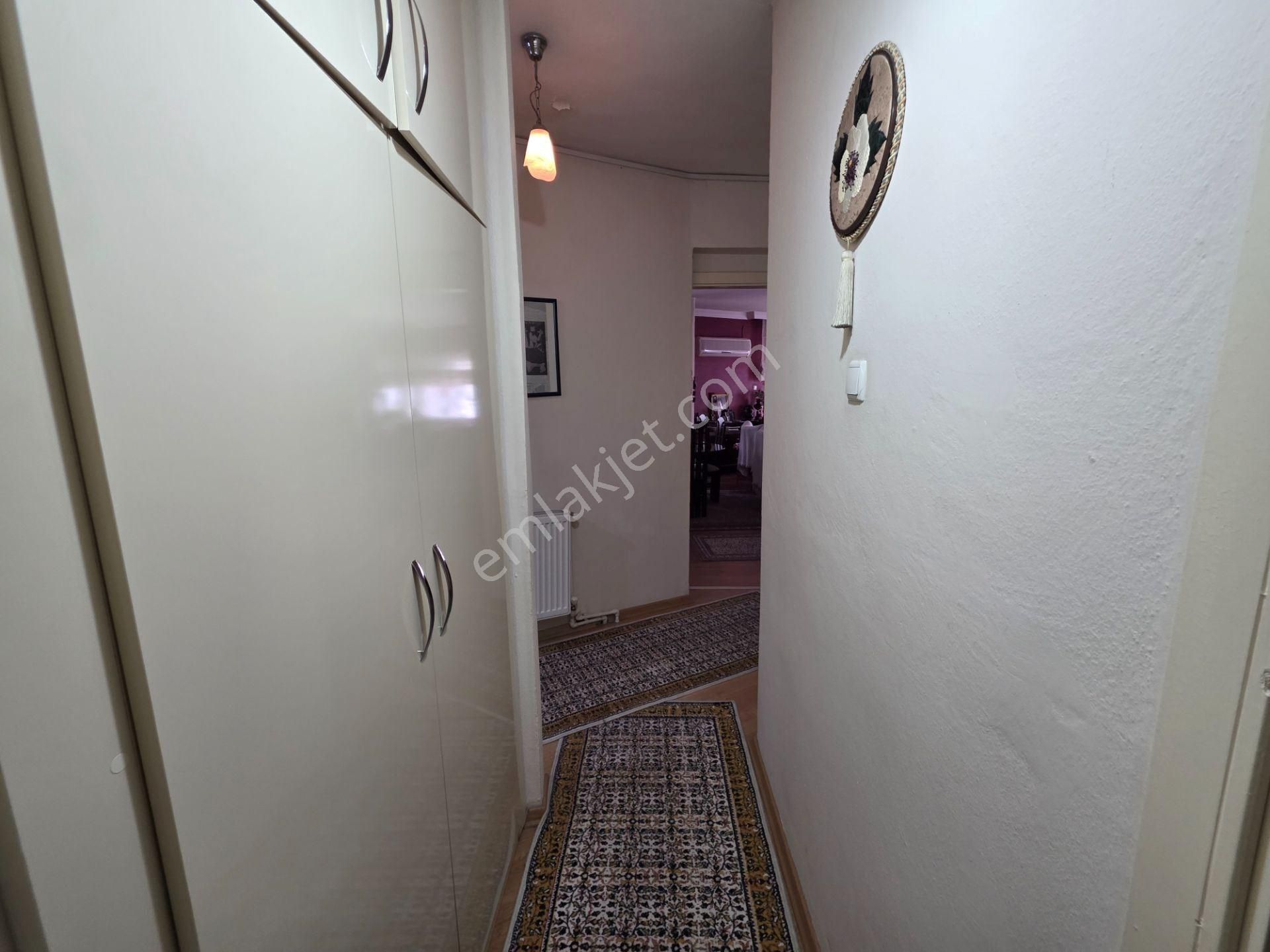 Karşıyaka Merkez Sahil 150m 3+1 Doğalgazlı Bakımlı Satılık Daire - Görsel 4