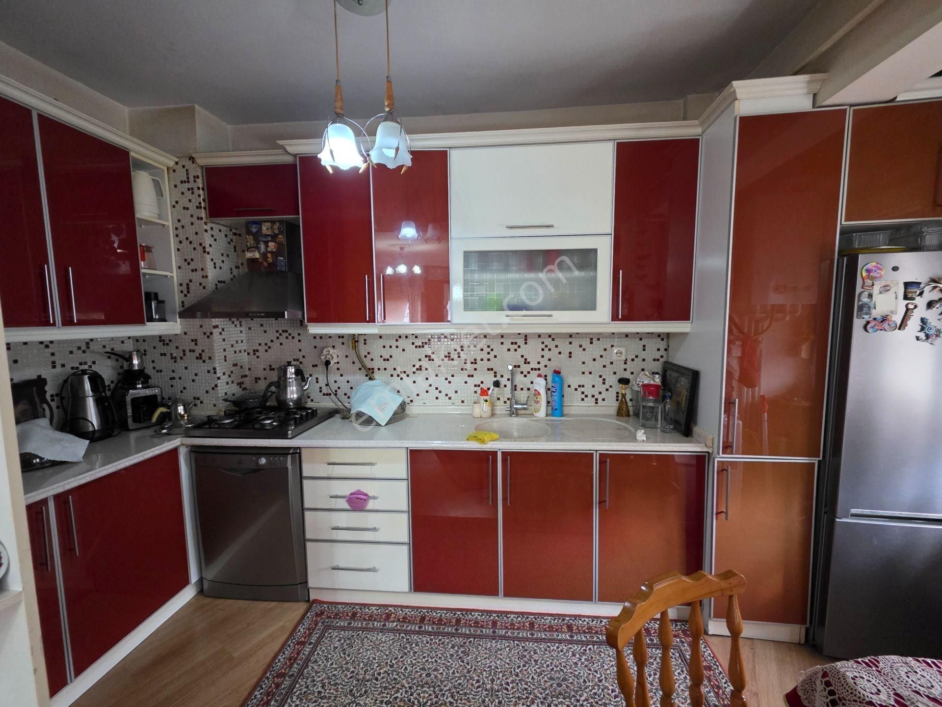 Karşıyaka Merkez Sahil 150m 3+1 Doğalgazlı Bakımlı Satılık Daire - Görsel 10