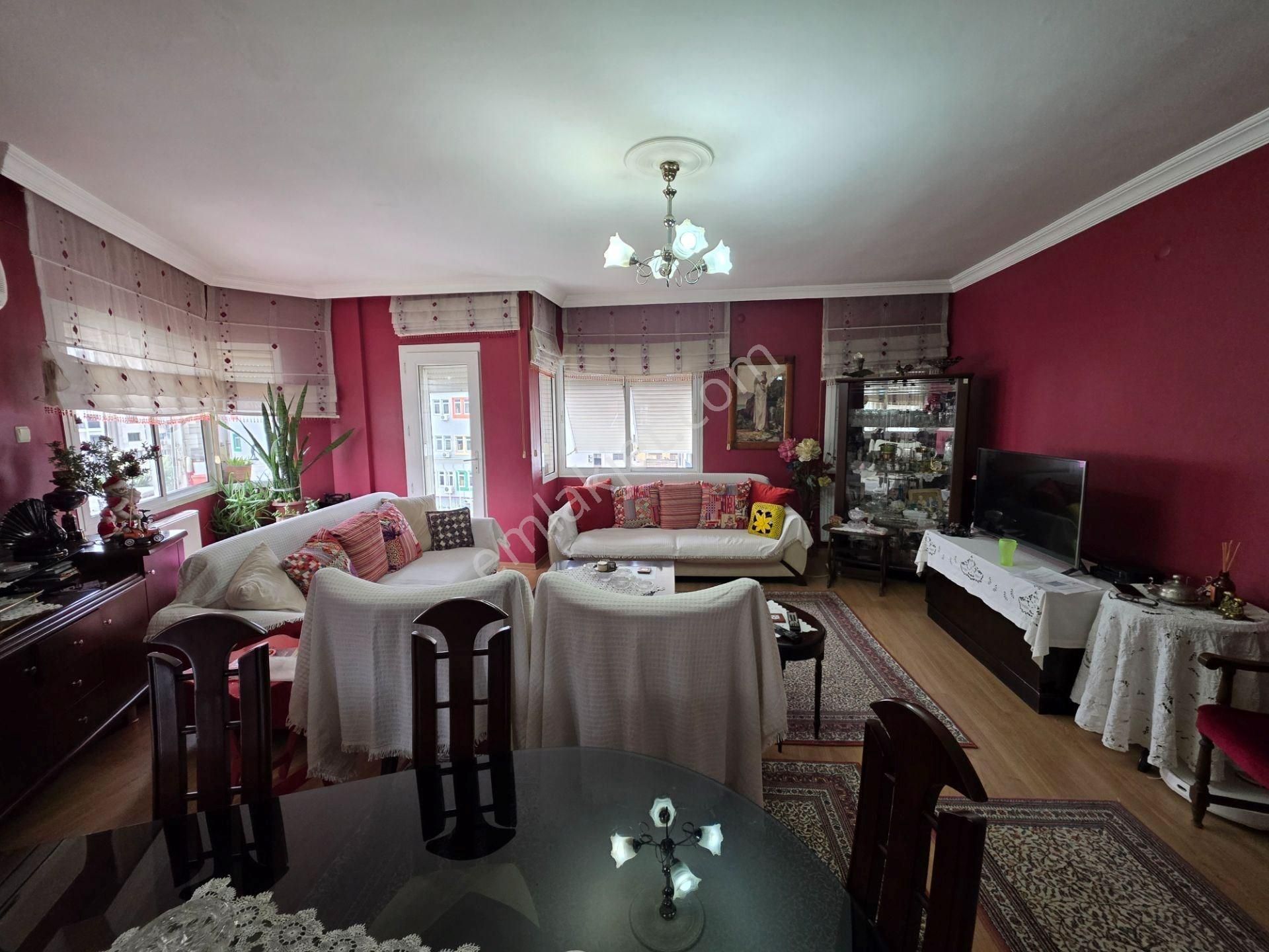 Karşıyaka Merkez Sahil 150m 3+1 Doğalgazlı Bakımlı Satılık Daire - Görsel 7