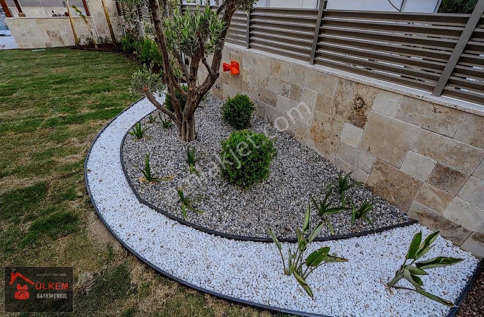 Kuşadası Merkez 4+1 Müstakil Özel Havuzlu Doğalgazlı Lüks Villa - Görsel 19