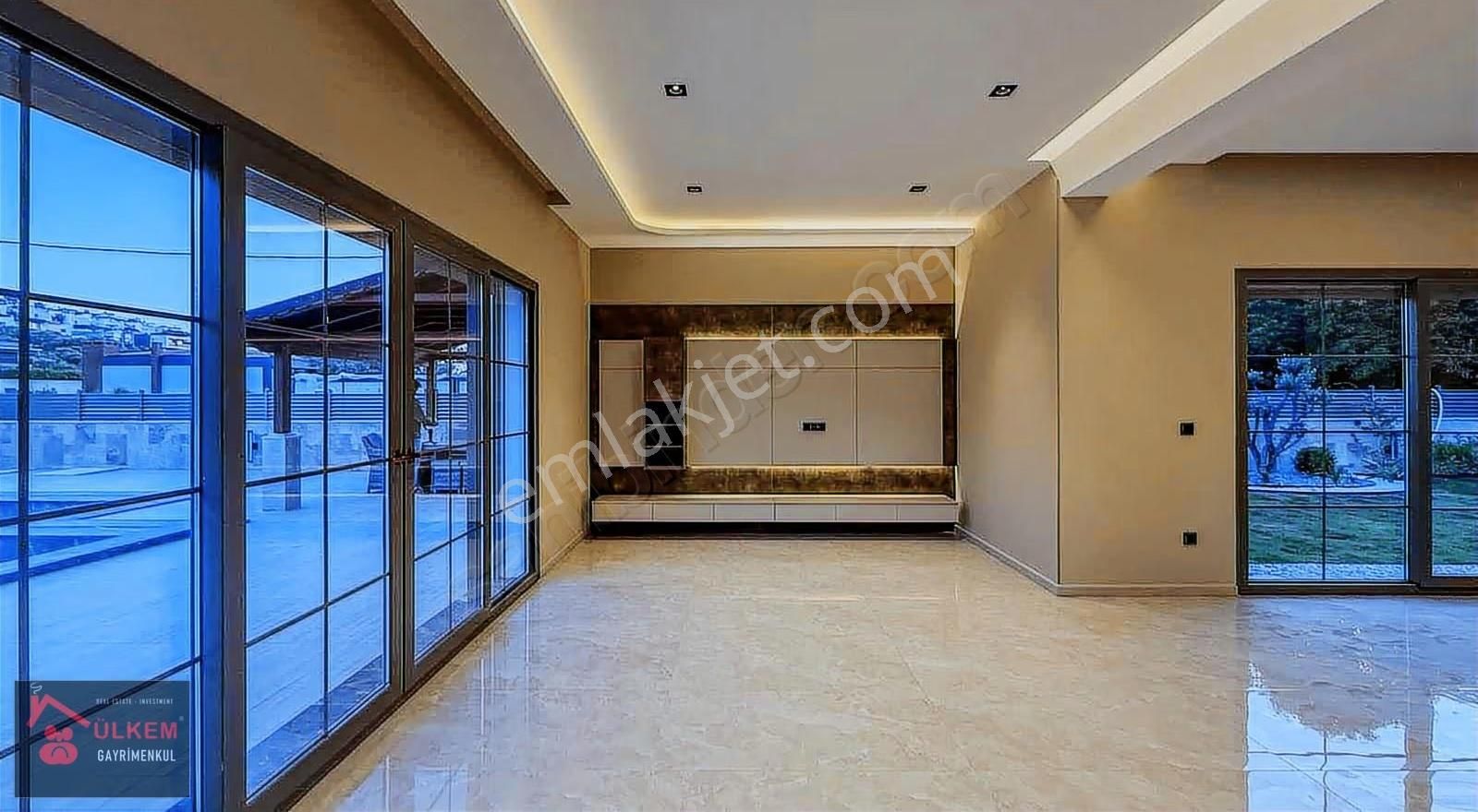 Kuşadası Merkez 4+1 Müstakil Özel Havuzlu Doğalgazlı Lüks Villa - Görsel 18