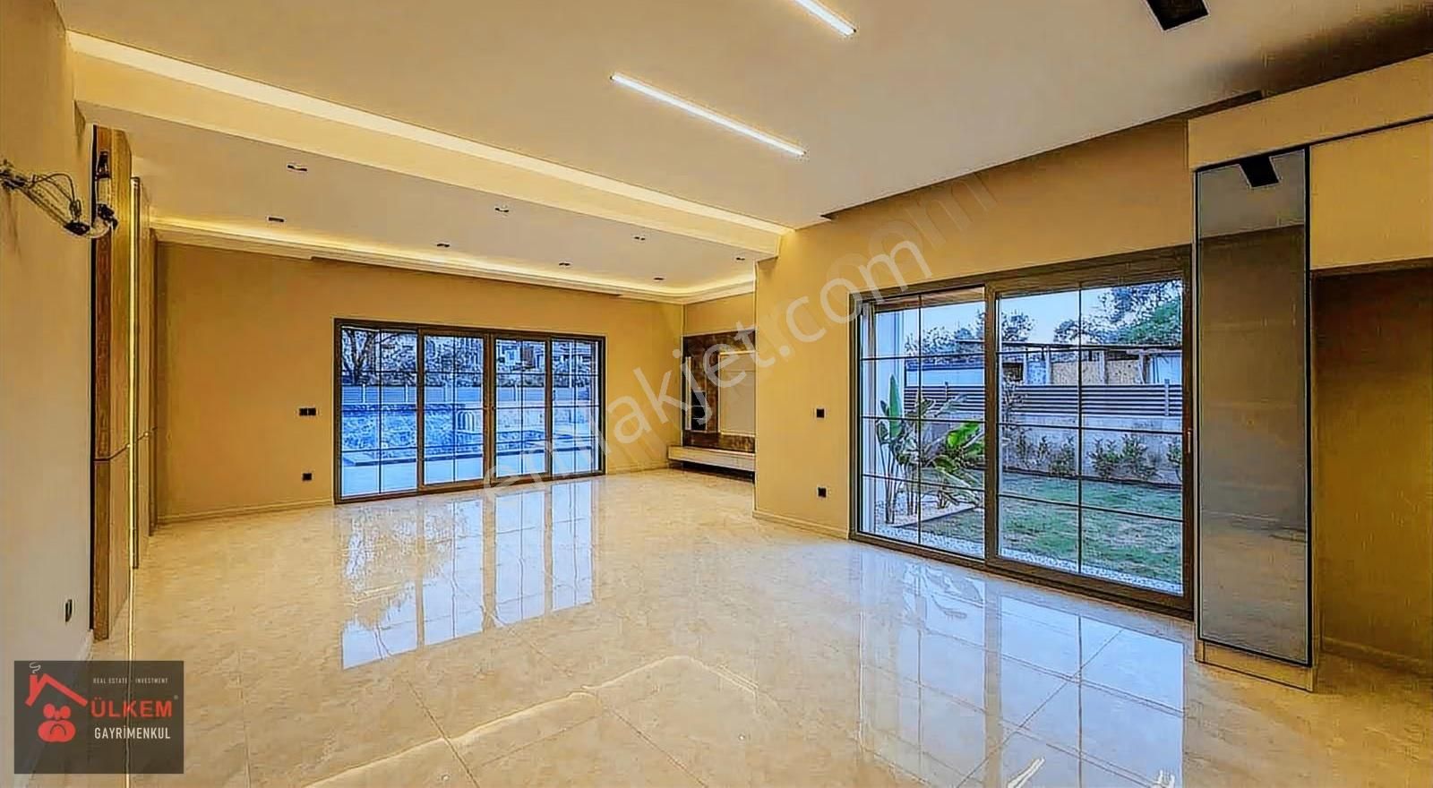 Kuşadası Merkez 4+1 Müstakil Özel Havuzlu Doğalgazlı Lüks Villa - Görsel 15