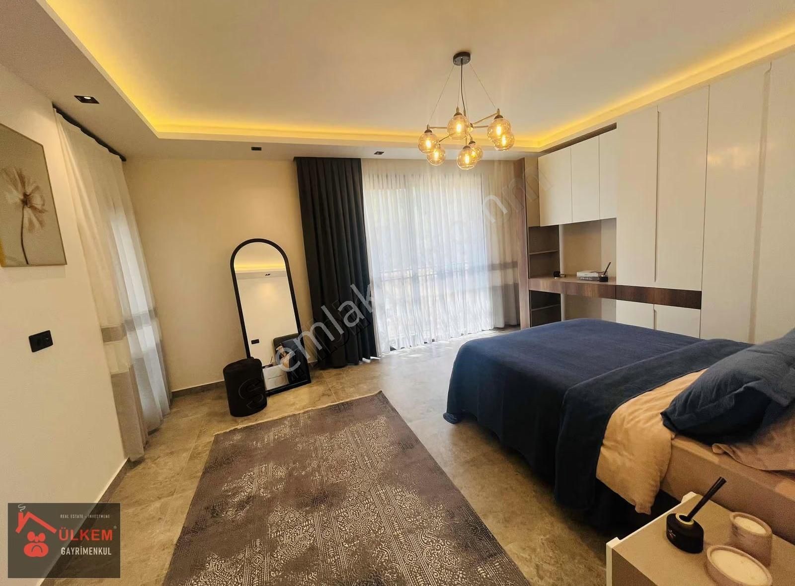 Deniz Manzaralı Doğa İle İçiçe 5+2 Müstakil Havuzlu Lüks Villa - Görsel 3