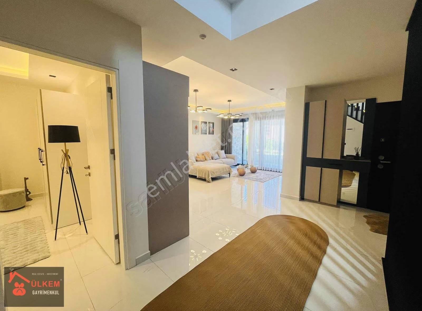 Deniz Manzaralı Doğa İle İçiçe 5+2 Müstakil Havuzlu Lüks Villa - Görsel 16