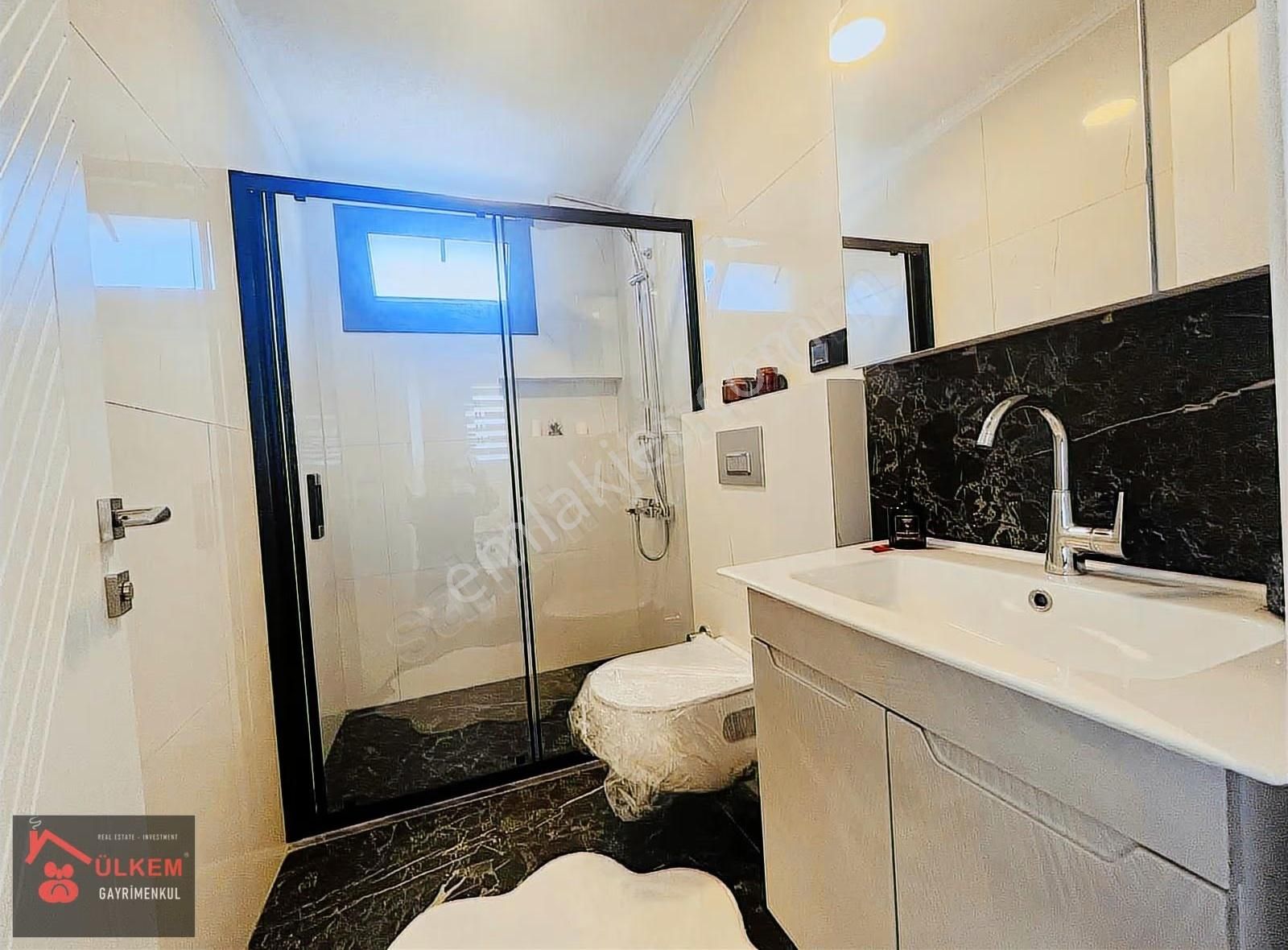 Deniz Manzaralı Doğa İle İçiçe 5+2 Müstakil Havuzlu Lüks Villa - Görsel 11