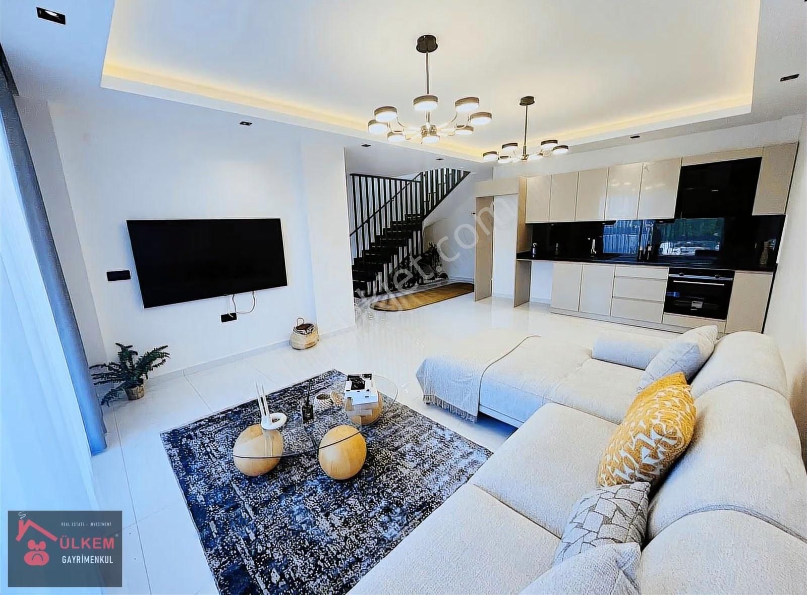 Deniz Manzaralı Doğa İle İçiçe 5+2 Müstakil Havuzlu Lüks Villa - Görsel 32