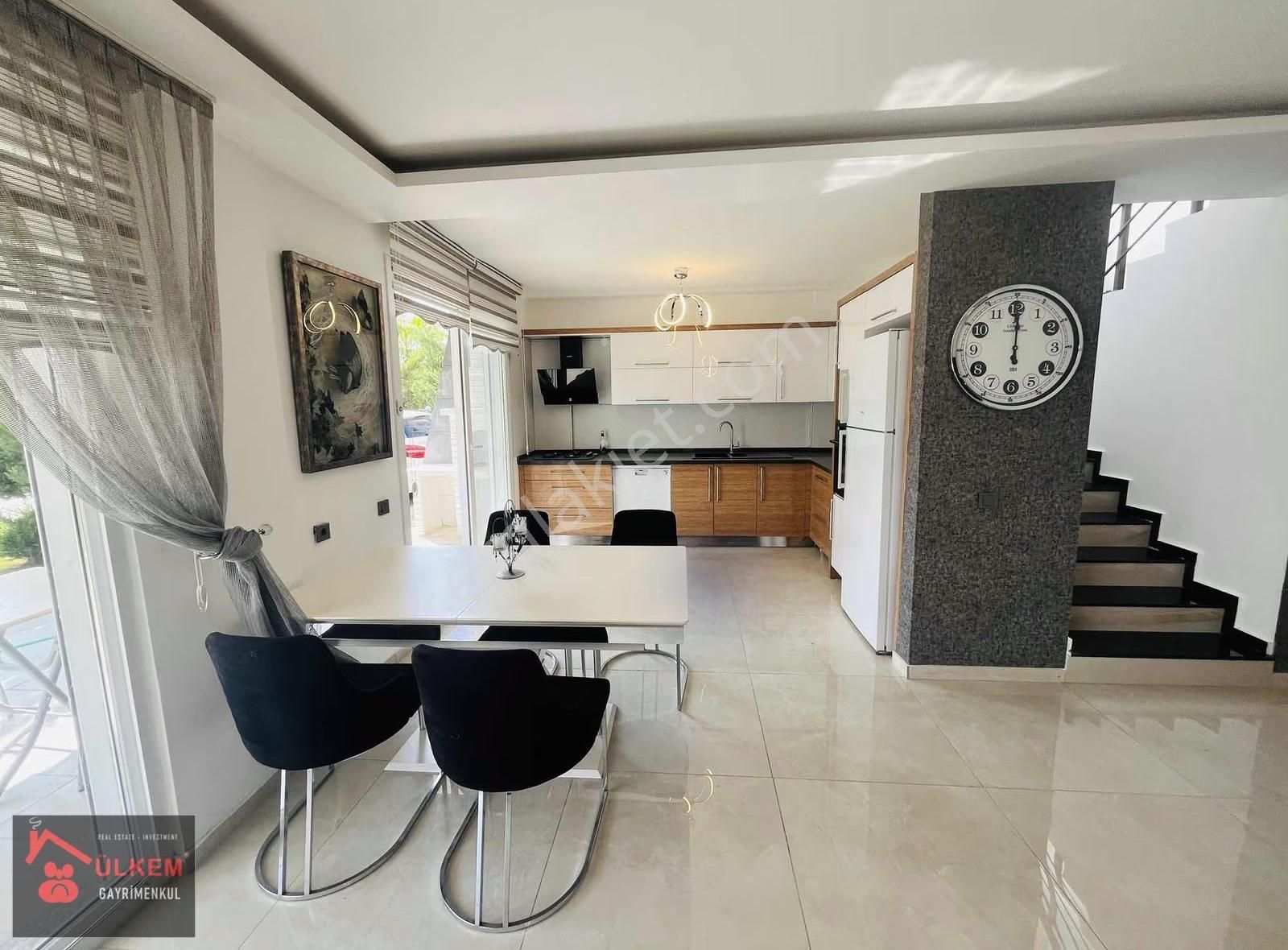 Avm Bölgesi 4+1 Müstakil Geniş Bahçeli Havuzlu Dğl Gazlı Villa - Görsel 34