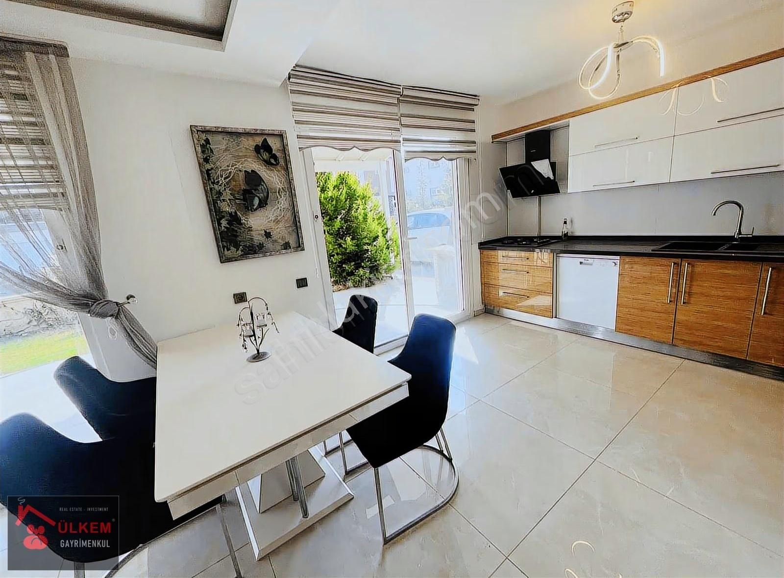 Avm Bölgesi 4+1 Müstakil Geniş Bahçeli Havuzlu Dğl Gazlı Villa - Görsel 22