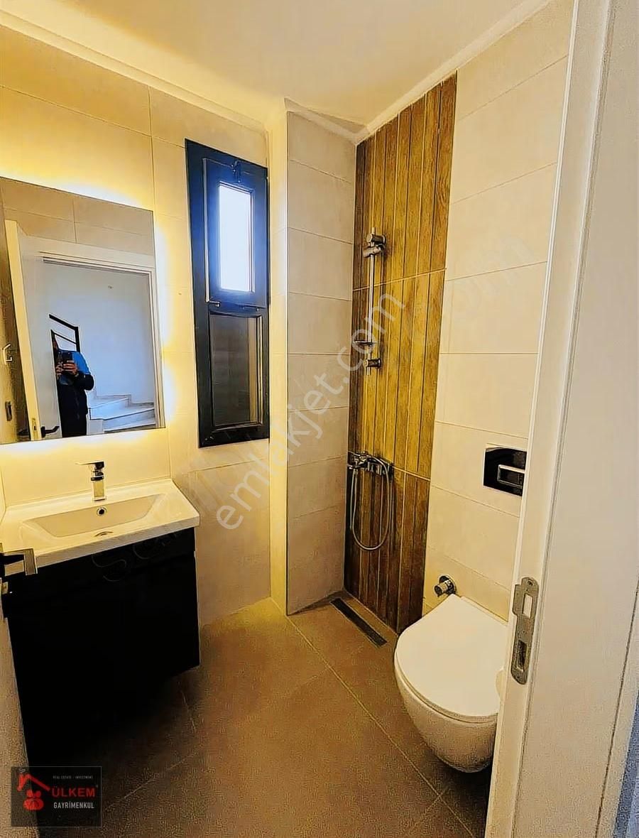 Denize Yakın Havuzlu 3+1 Nezih Konumda Villa - Görsel 27