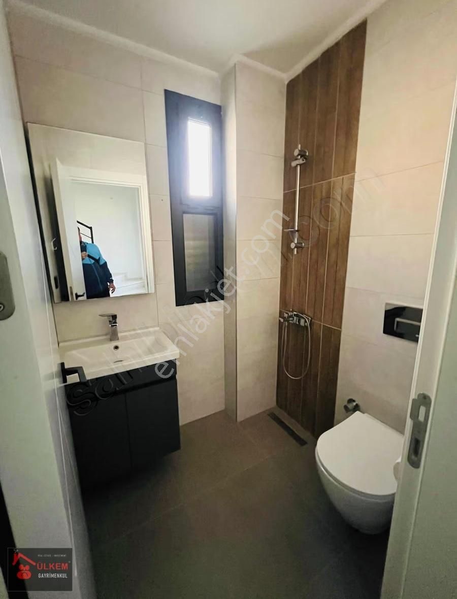 Denize Yakın Havuzlu 3+1 Nezih Konumda Villa - Görsel 16