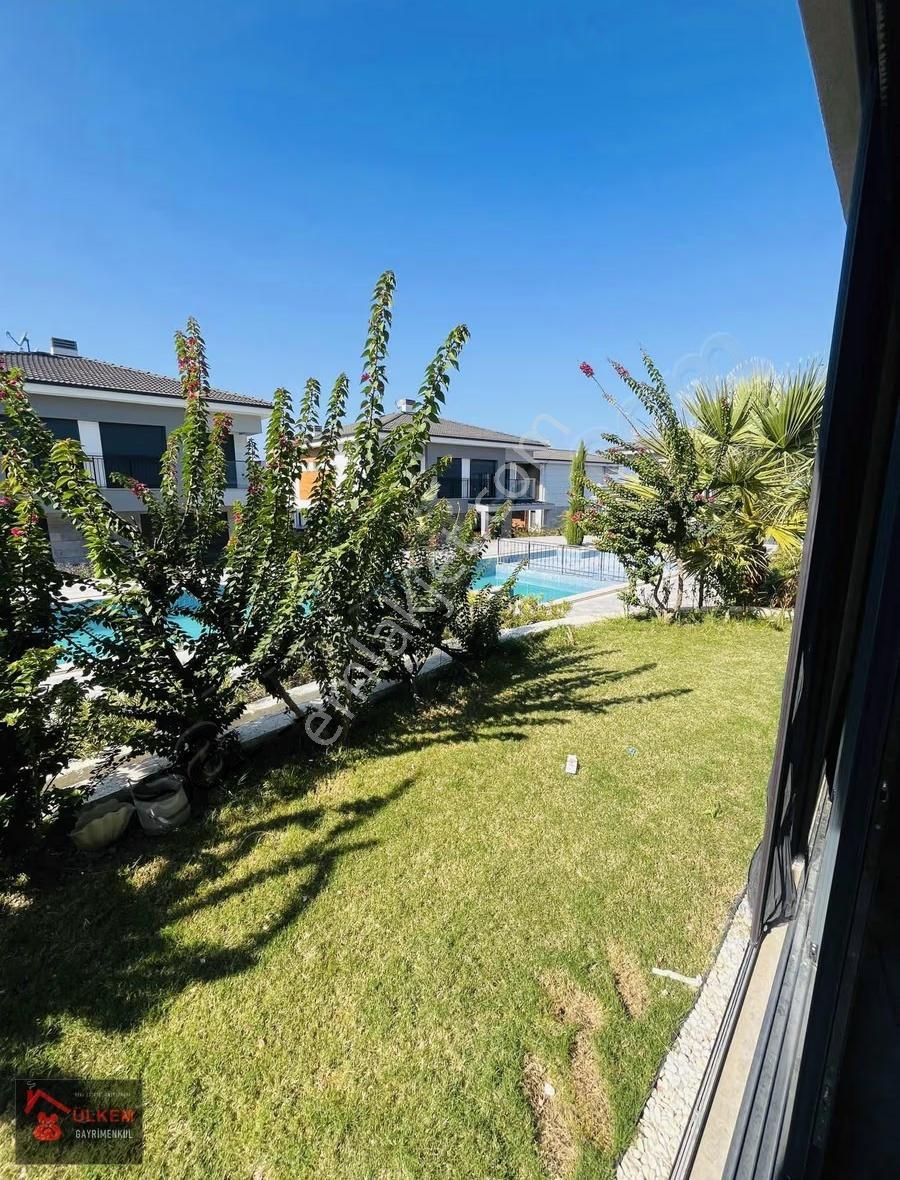 Denize Yakın Havuzlu 3+1 Nezih Konumda Villa - Görsel 17