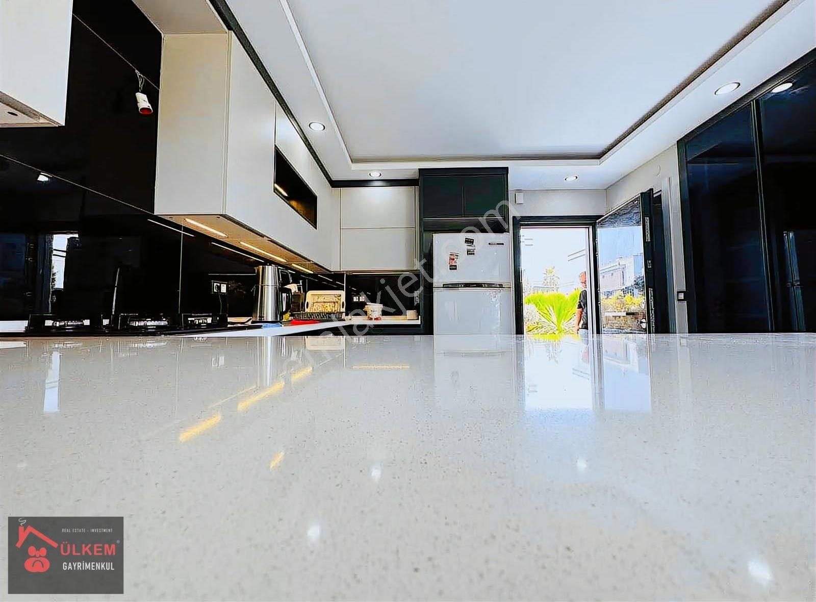 Denize Yakın Doğa İçi Müstakil Bahçeli Havuzlu 3+1 Lüks Villa - Görsel 33