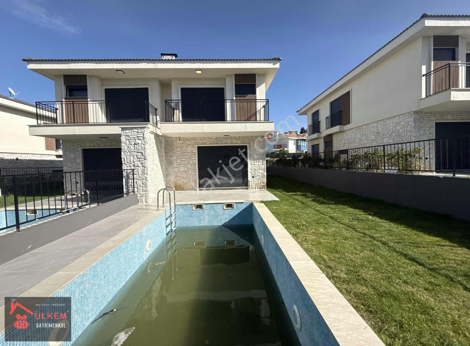 Kuşadası Avm Yakın 6+1 Hamam Suna Özel Havuzlu Doğalgazlı Villa - Görsel 13