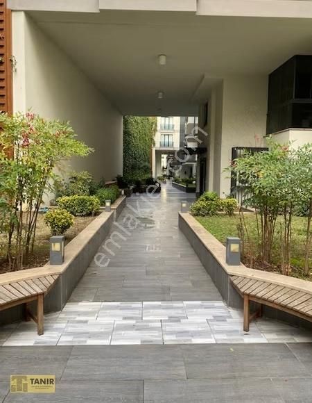 Bahçeşehir Gölet Manzaralı 207 M2 Kiralık 3+1 Daire- Boş - Görsel 9