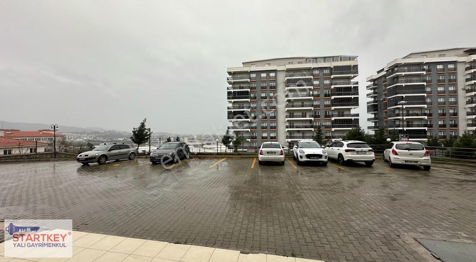 Menemen'de Havuzlu Site İçinde Satılık 3+1 Geniş Satılık Daire - Görsel 6