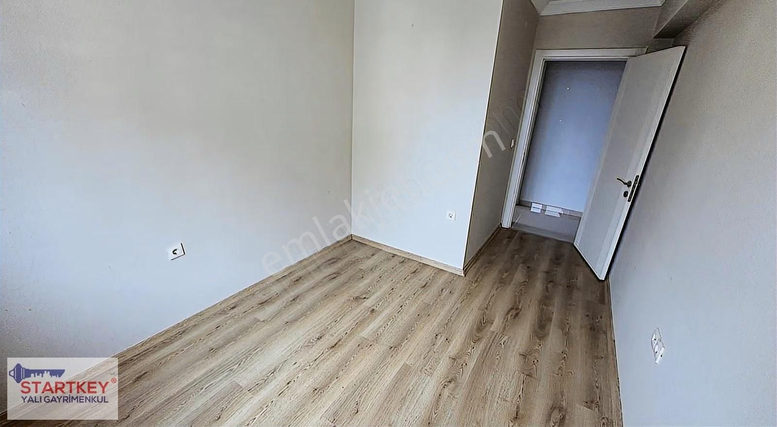 Menemen'de Havuzlu Site İçinde Satılık 3+1 Geniş Satılık Daire - Görsel 18