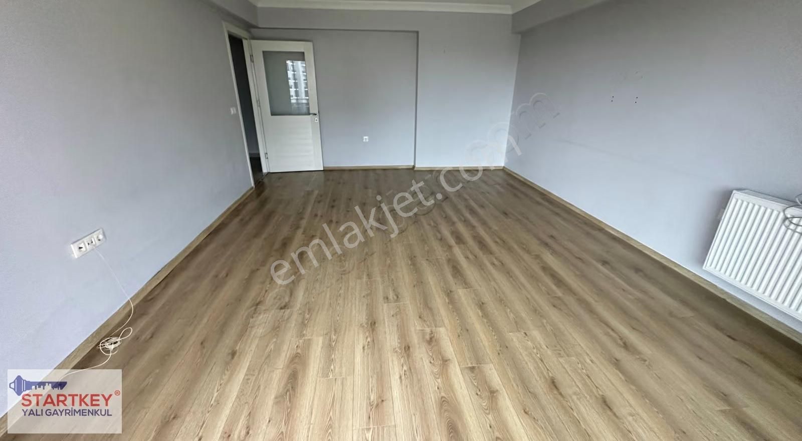 Menemen'de Havuzlu Site İçinde Satılık 3+1 Geniş Satılık Daire - Görsel 17