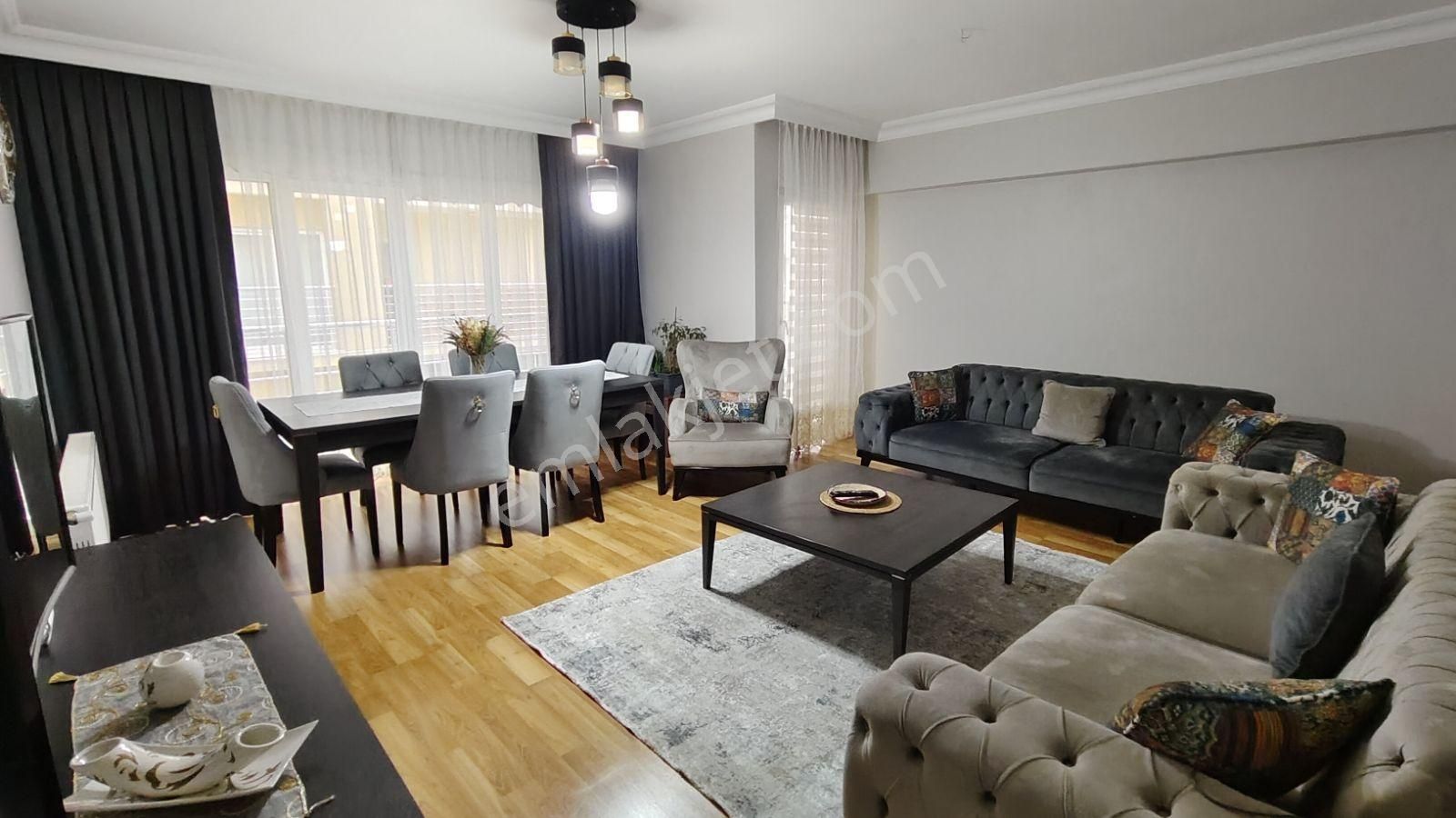 Çekmeköy Sultançiftliği Çınar Evleri 3+1 Satılık Daire