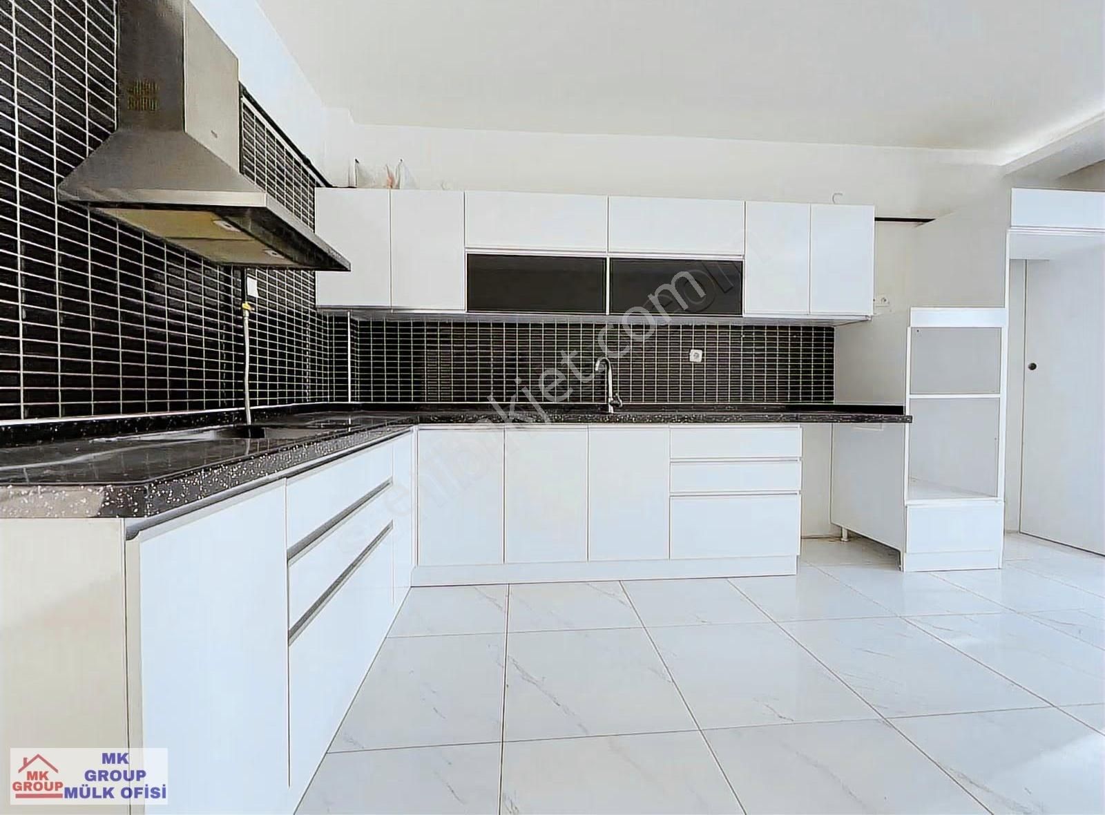 Erkilet Osmangazi Mahallesinde Net 230 M² 4+1 Yatay Mimari