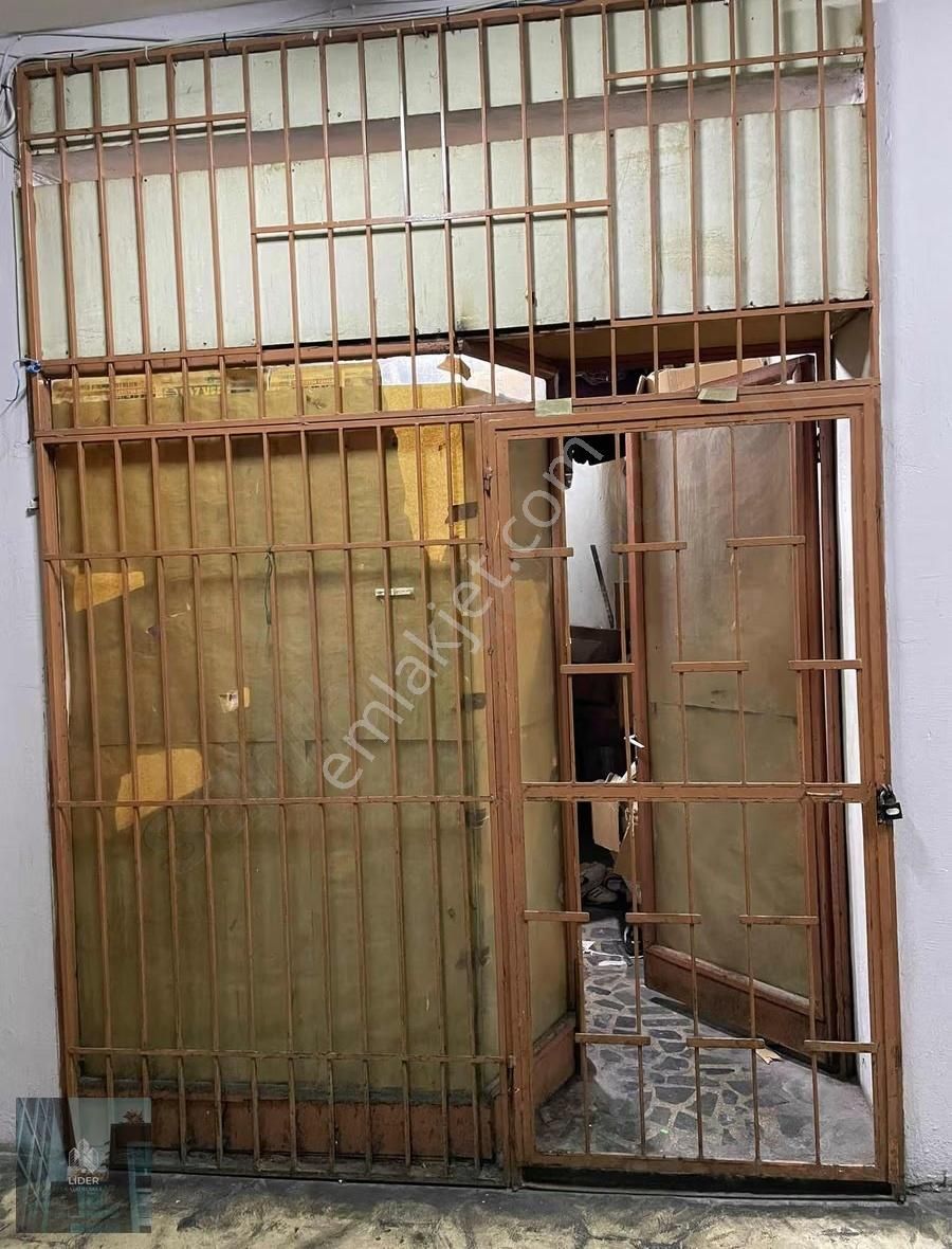 Koruycu İş Hanında Satılık Dükkan - Görsel 2