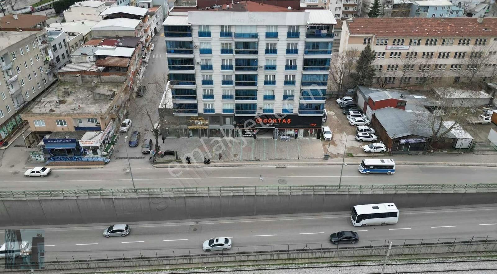 Ankara Yolu Ana Yol Üzeri Tabela Değeri Olan Dükkan