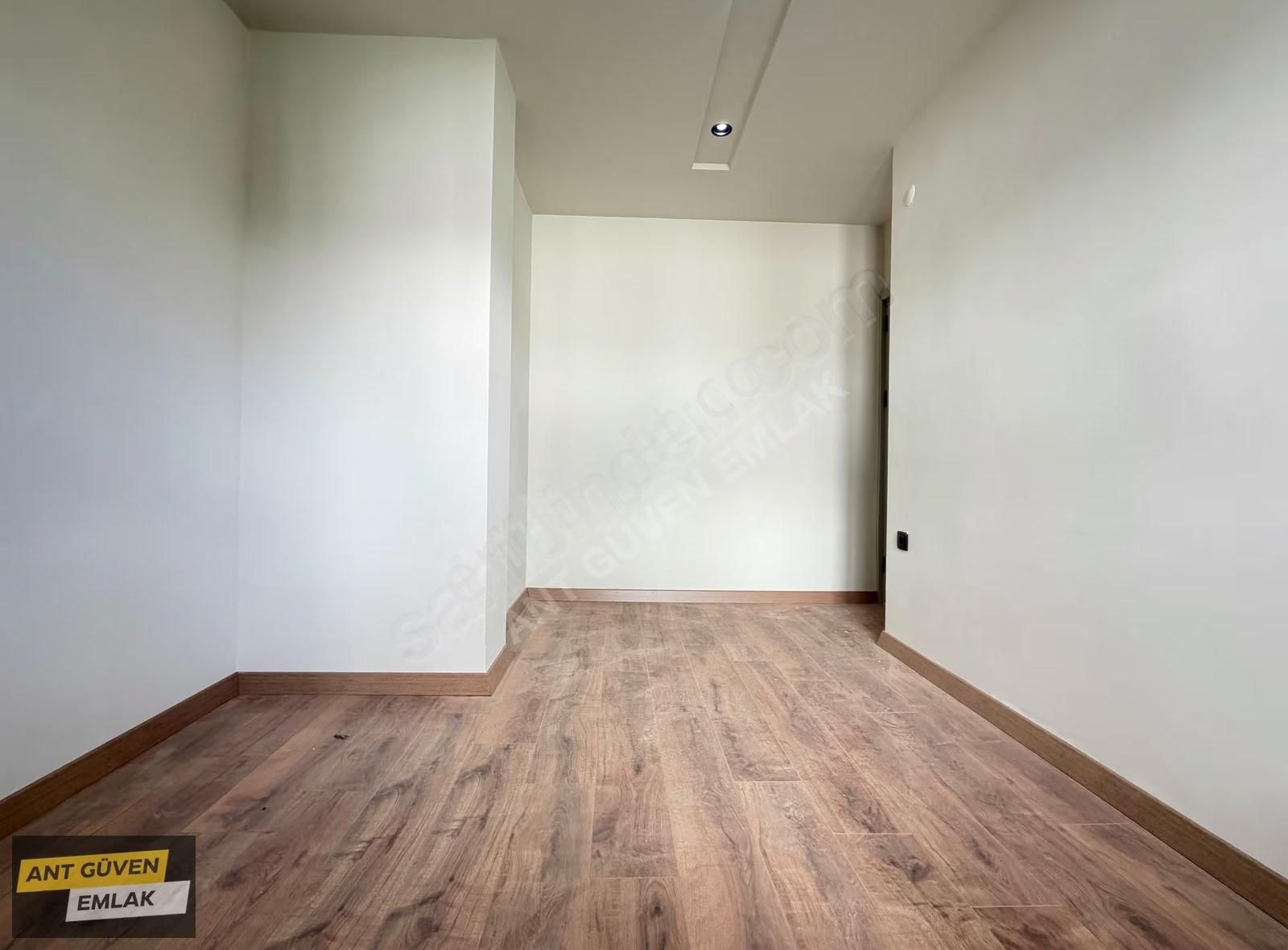 Tramvay Yakını Havuzlu Lüx Sitede Cam Balkonlu 2+1 Yüksek Giriş - Görsel 21