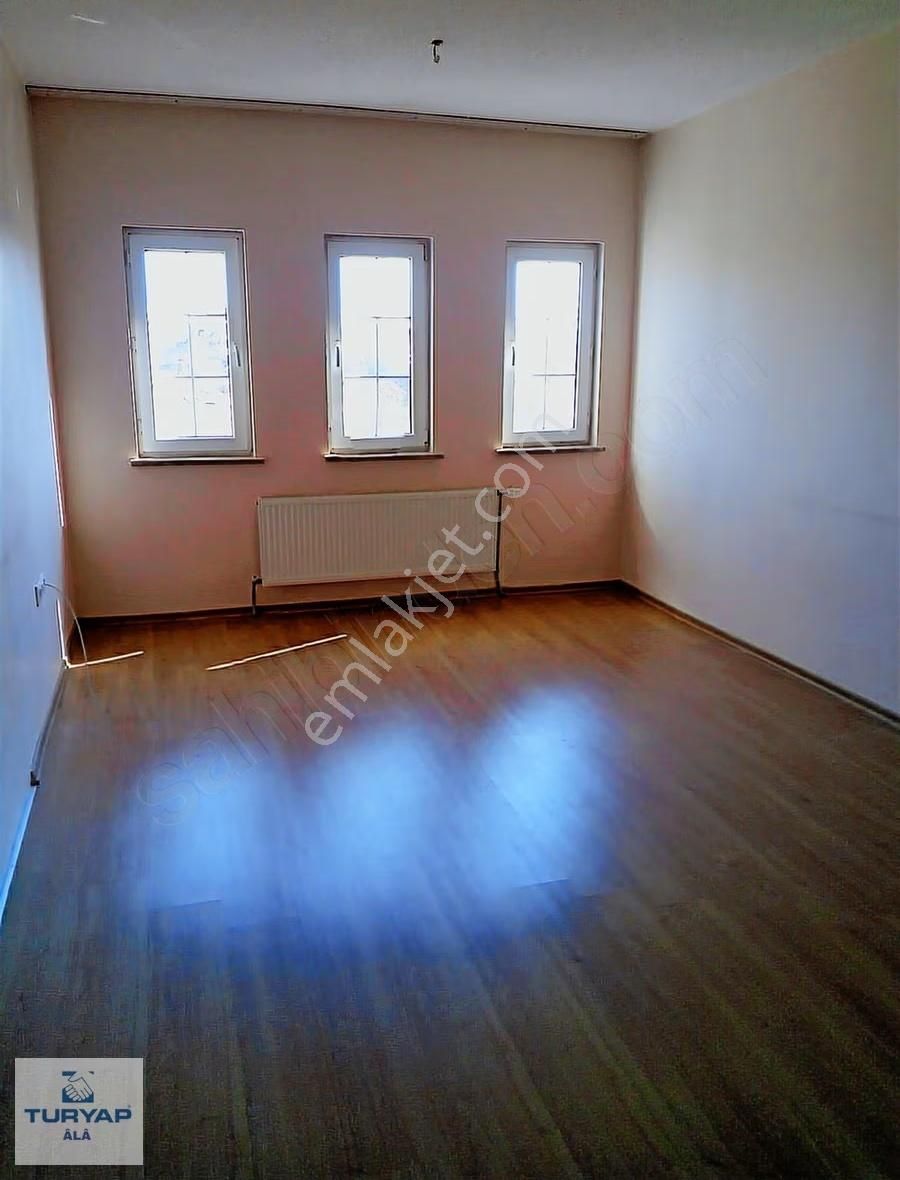 Kayaşehir 23.bölge De Kiralık 2+1 Ara Kat Daire - Görsel 6