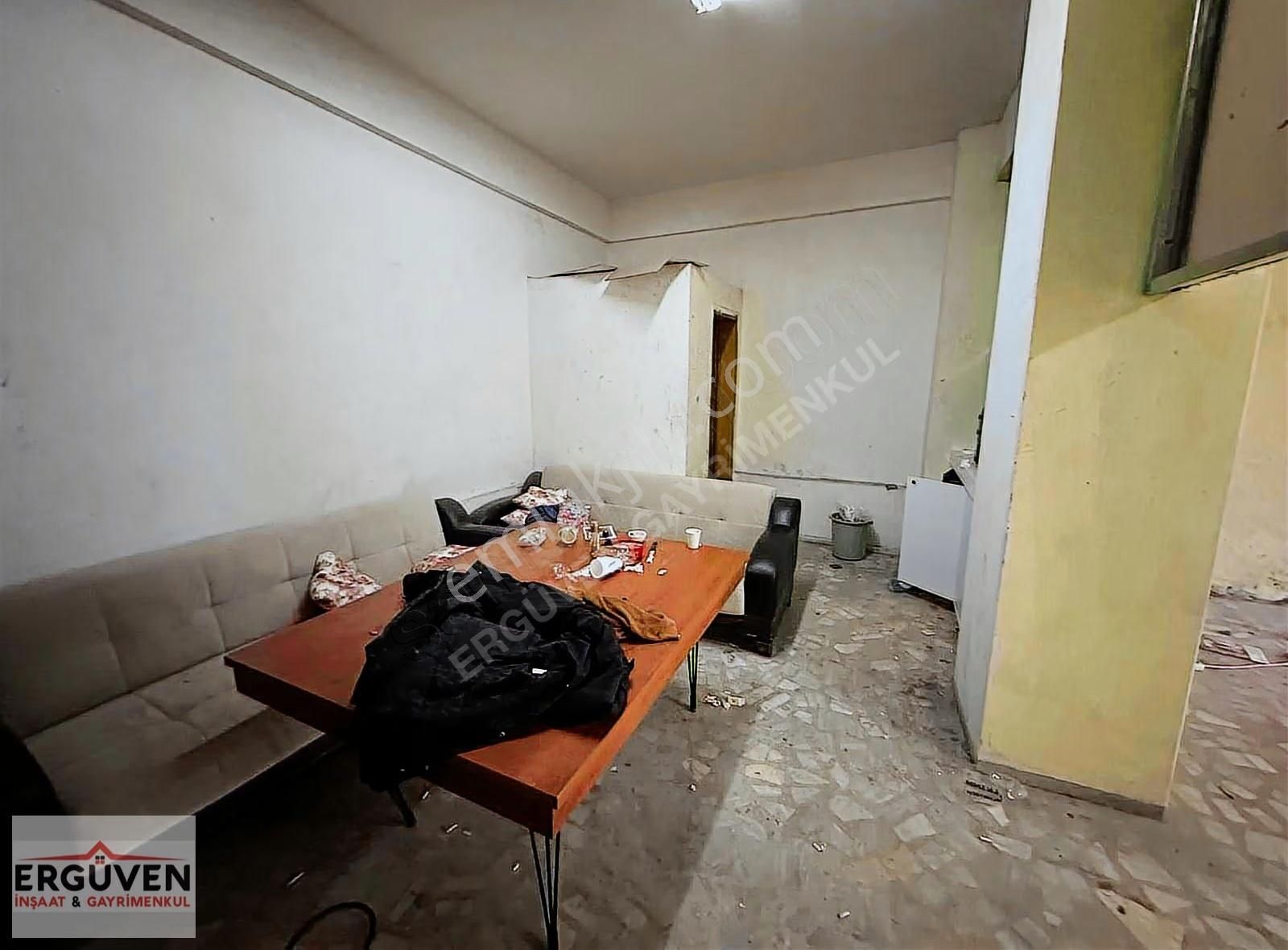 Cumhuryet Ve Kanarya Sınırında Düz Ayak 250 M2 2 Bölüm Dükkan - Görsel 2