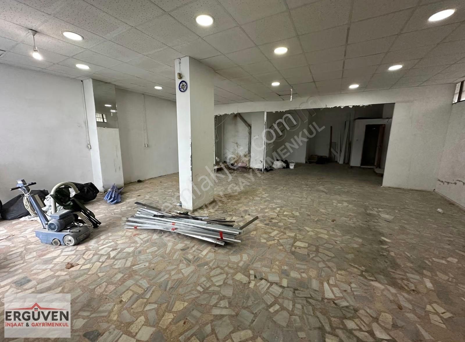 Cumhuryet Ve Kanarya Sınırında Düz Ayak 250 M2 2 Bölüm Dükkan - Görsel 29