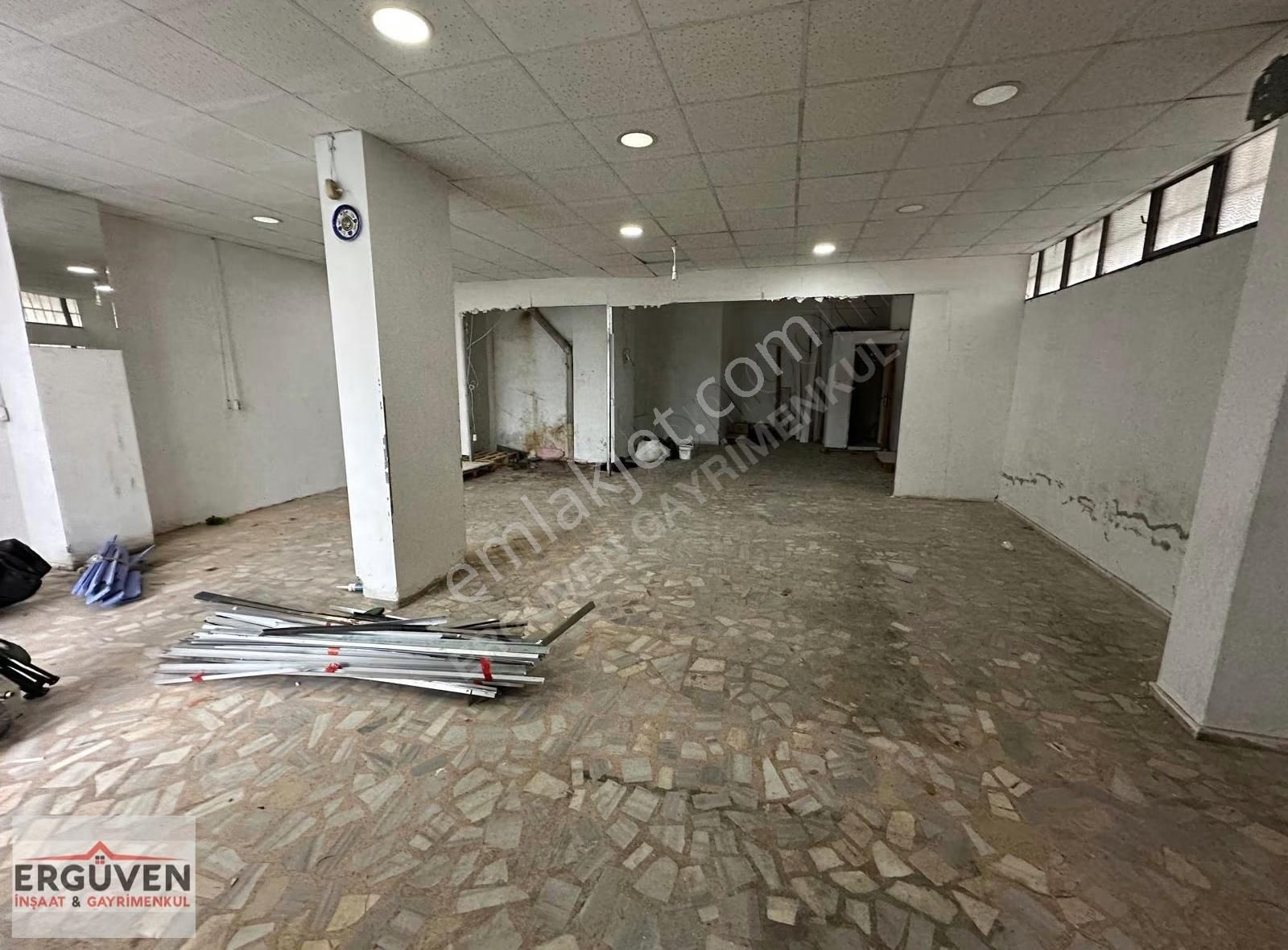 Cumhuryet Ve Kanarya Sınırında Düz Ayak 250 M2 2 Bölüm Dükkan - Görsel 23