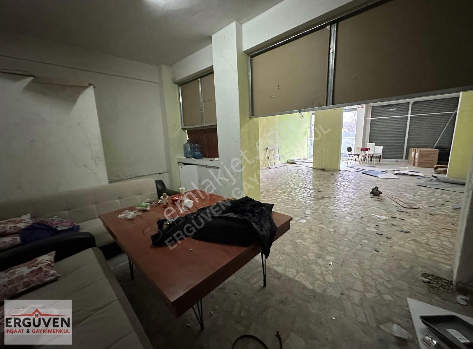 Cumhuryet Ve Kanarya Sınırında Düz Ayak 250 M2 2 Bölüm Dükkan - Görsel 14