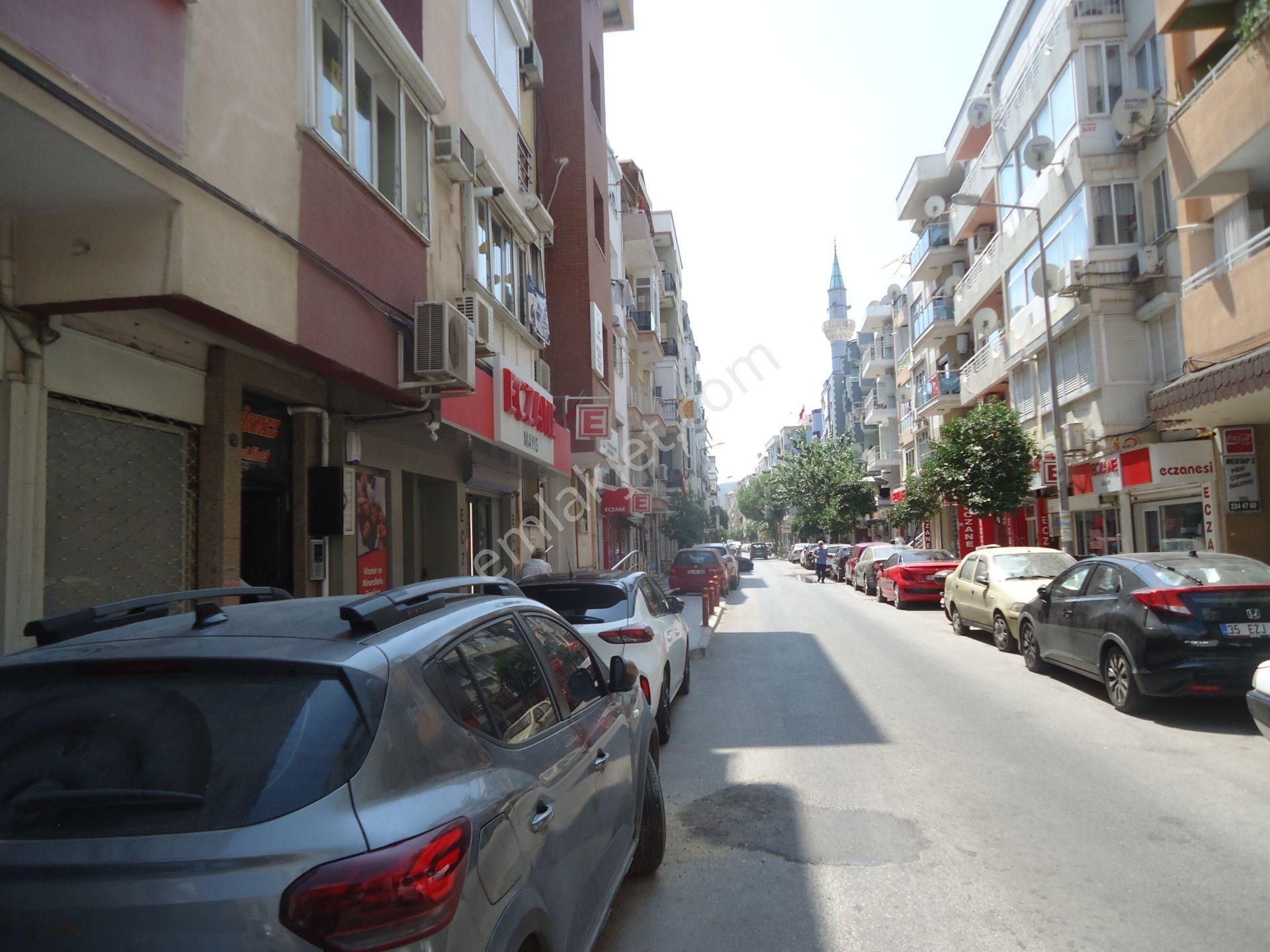 Star Emlakta G.yalı Adnan Saygun San.mer.yakınında Merkezi Yerde 2+1 80m2 K/1 Cok Acıl - Görsel 12