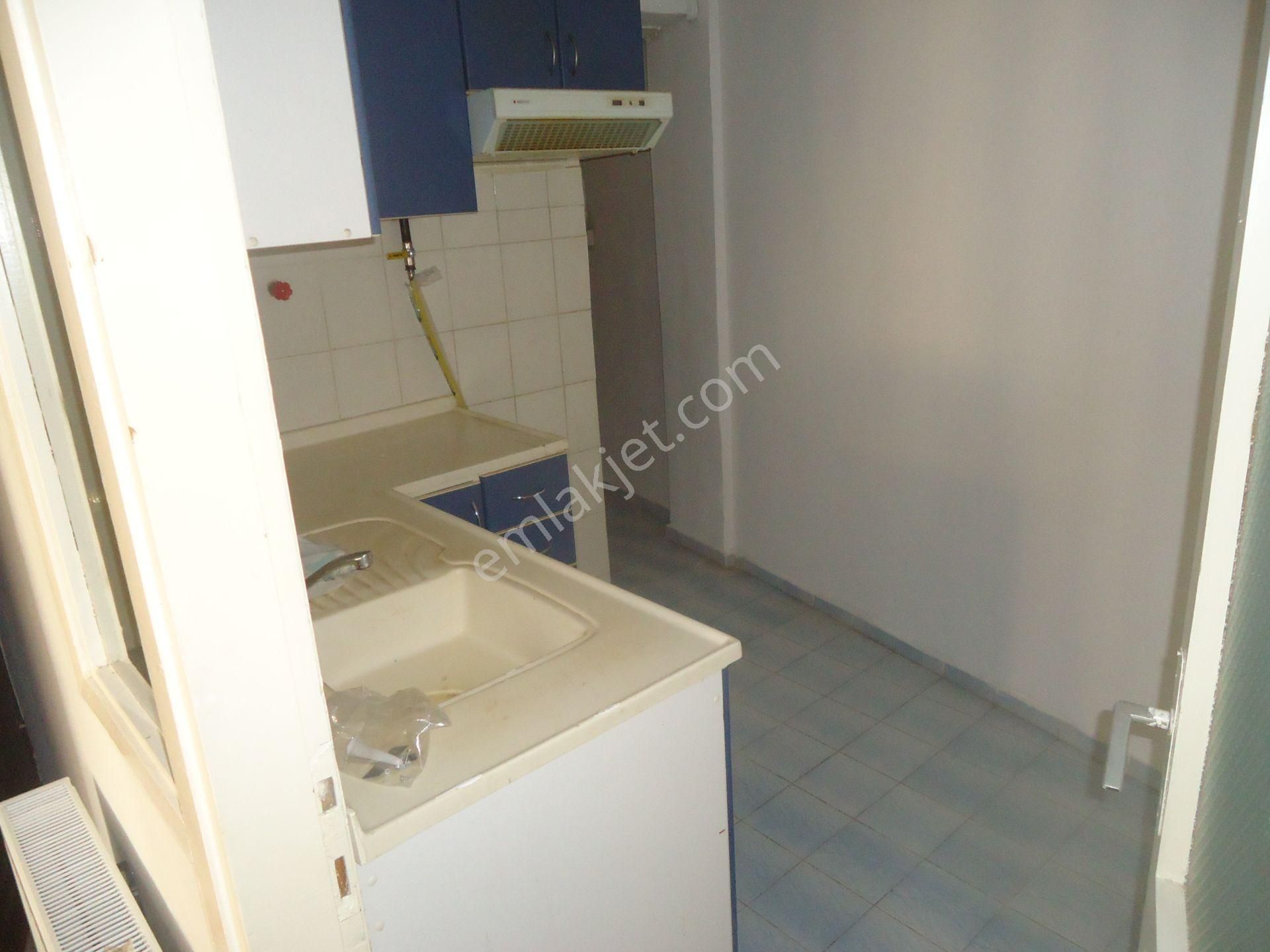 Star Emlakta G.yalı Adnan Saygun San.mer.yakınında Merkezi Yerde 2+1 80m2 K/1 Cok Acıl - Görsel 2