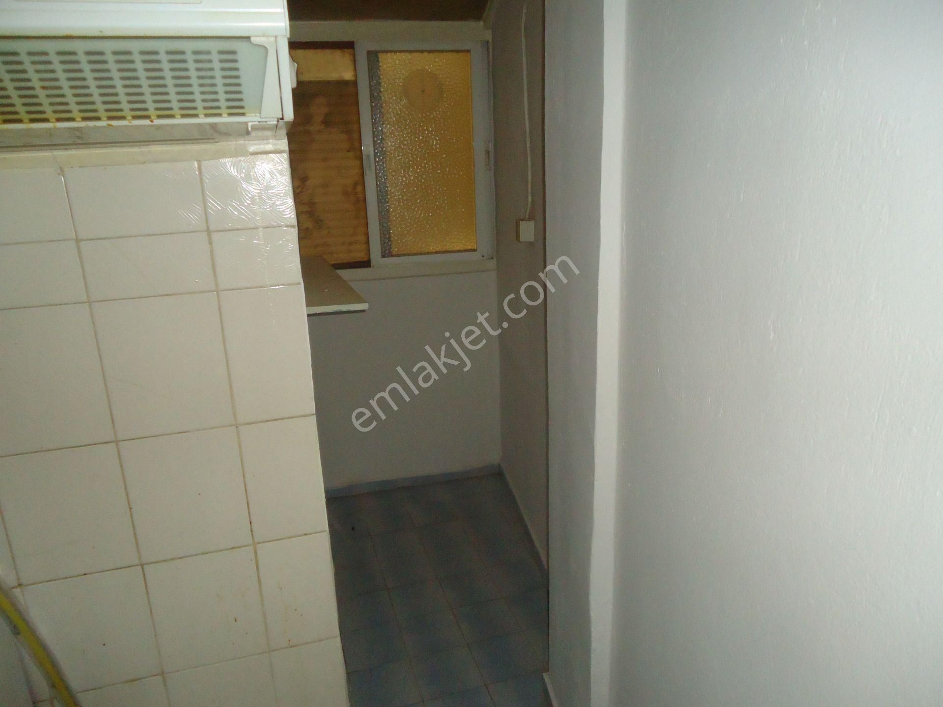 Star Emlakta G.yalı Adnan Saygun San.mer.yakınında Merkezi Yerde 2+1 80m2 K/1 Cok Acıl - Görsel 16