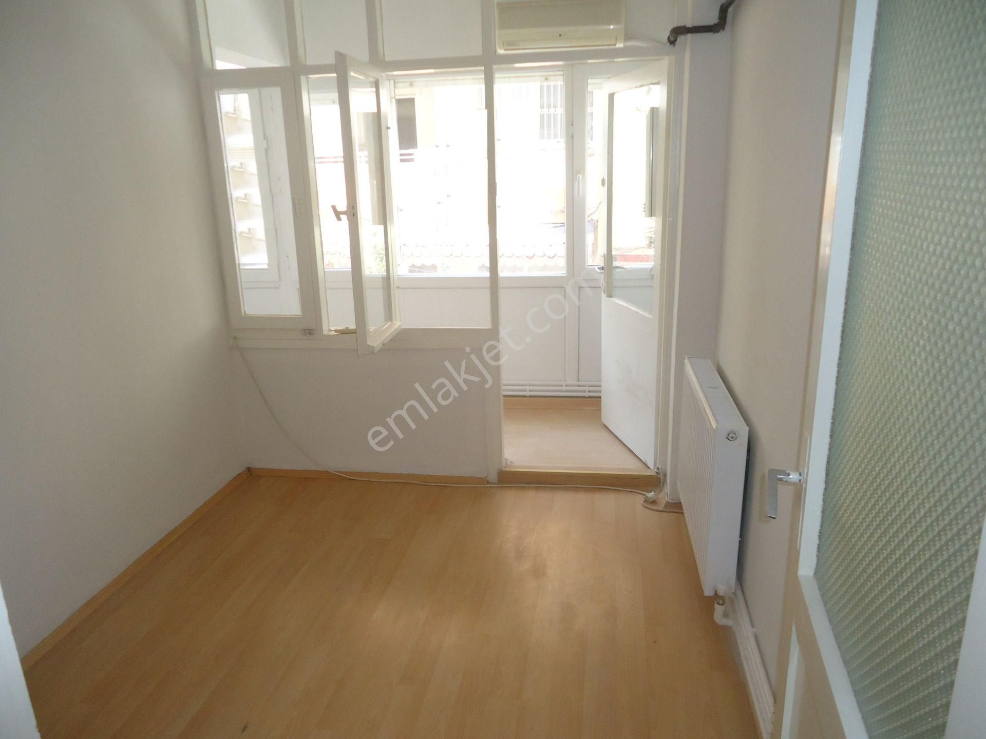 Star Emlakta G.yalı Adnan Saygun San.mer.yakınında Merkezi Yerde 2+1 80m2 K/1 Cok Acıl - Görsel 7