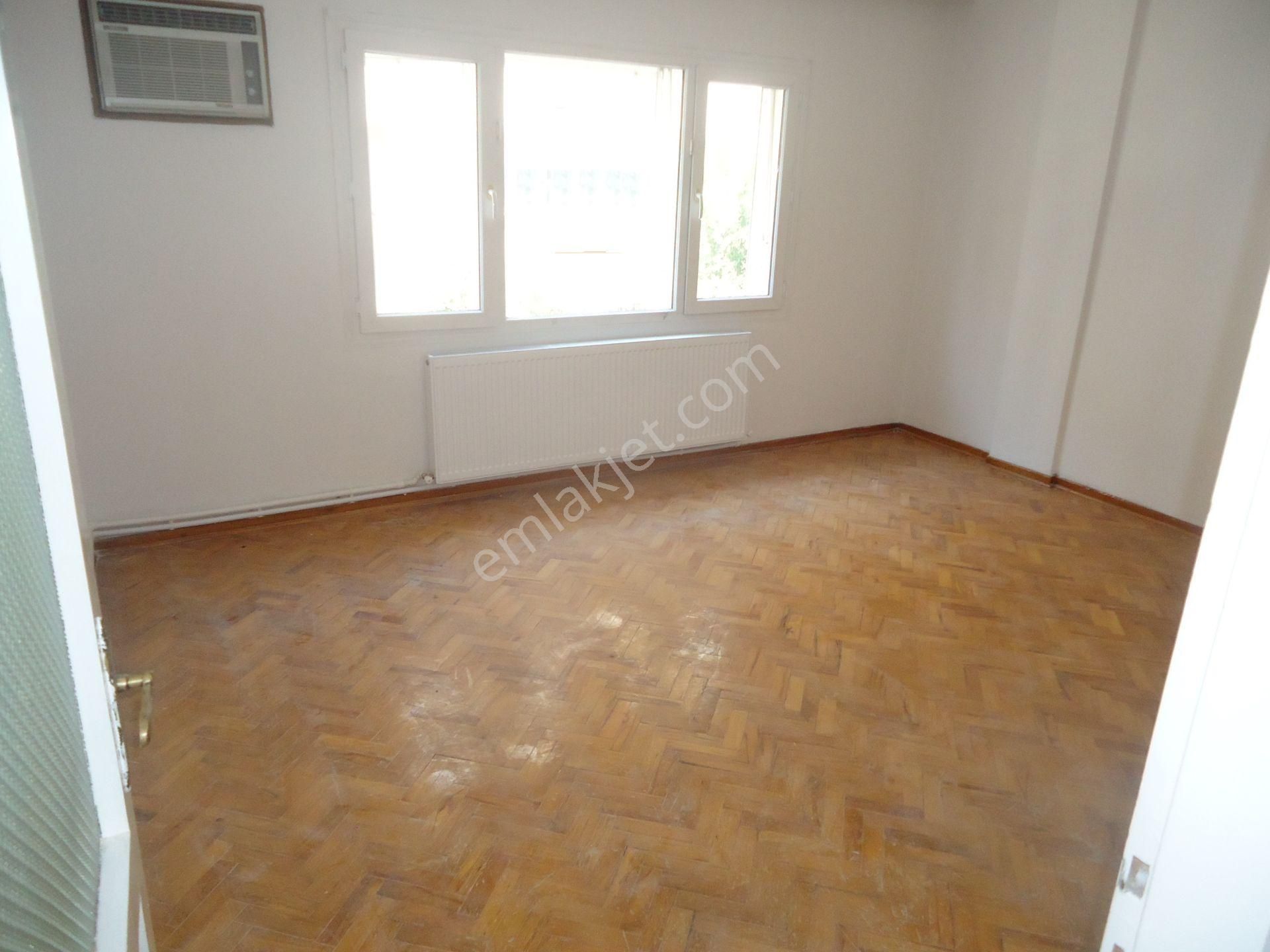 Star Emlakta G.yalı Adnan Saygun San.mer.yakınında Merkezi Yerde 2+1 80m2 K/1 Cok Acıl - Görsel 5