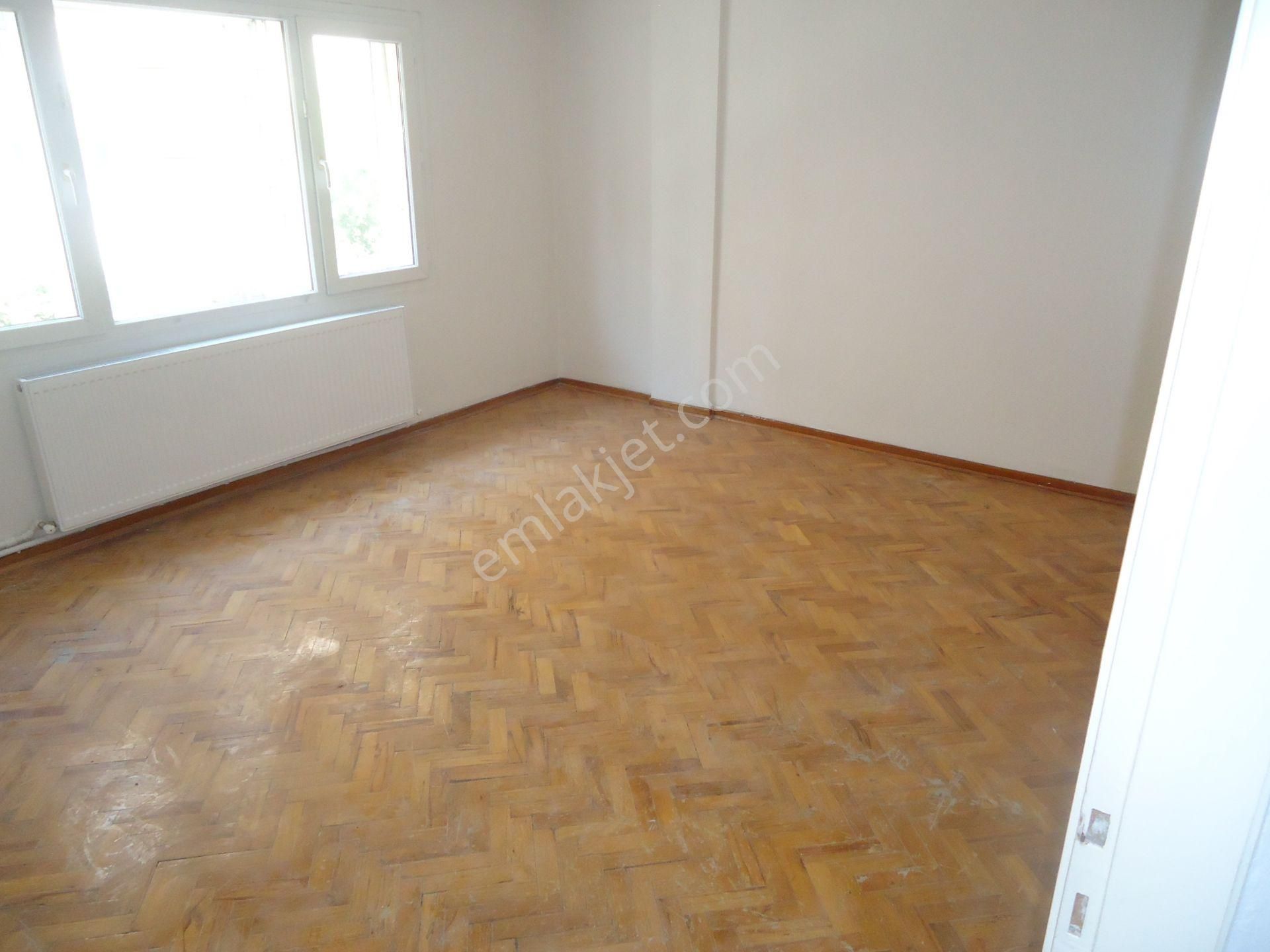 Star Emlakta G.yalı Adnan Saygun San.mer.yakınında Merkezi Yerde 2+1 80m2 K/1 Cok Acıl - Görsel 6