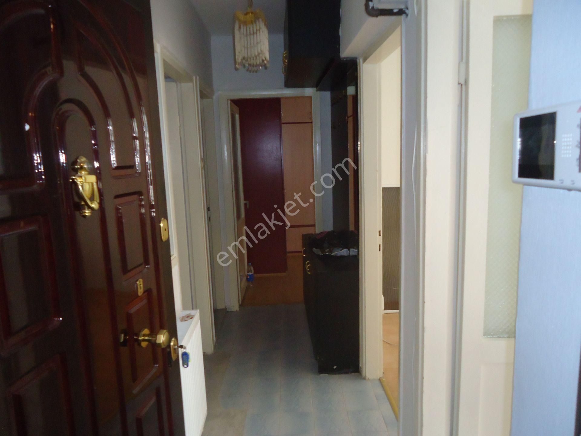 Star Emlakta G.yalı Adnan Saygun San.mer.yakınında Merkezi Yerde 2+1 80m2 K/1 Cok Acıl - Görsel 15