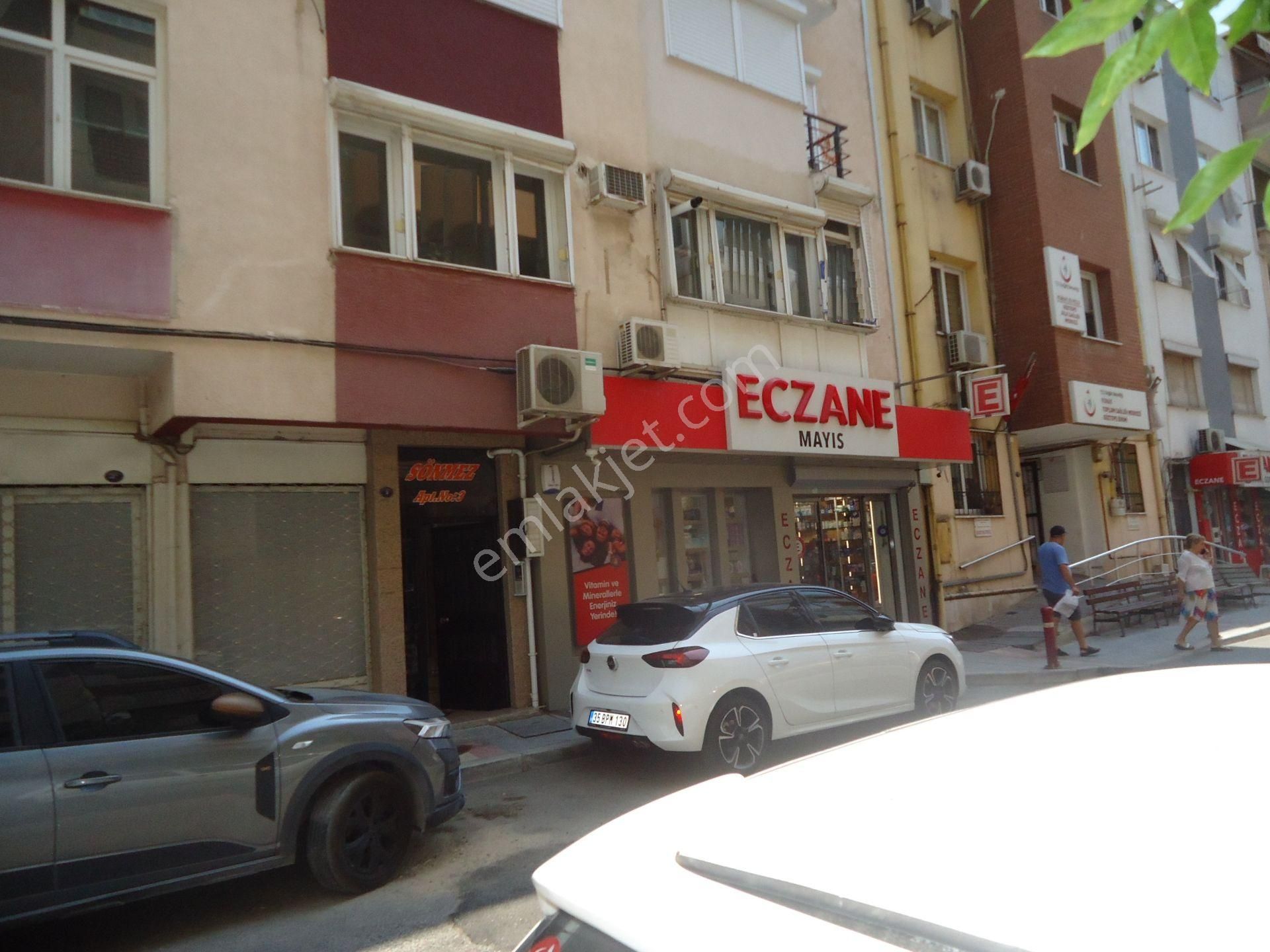 Star Emlakta G.yalı Adnan Saygun San.mer.yakınında Merkezi Yerde 2+1 80m2 K/1 Cok Acıl - Görsel 13