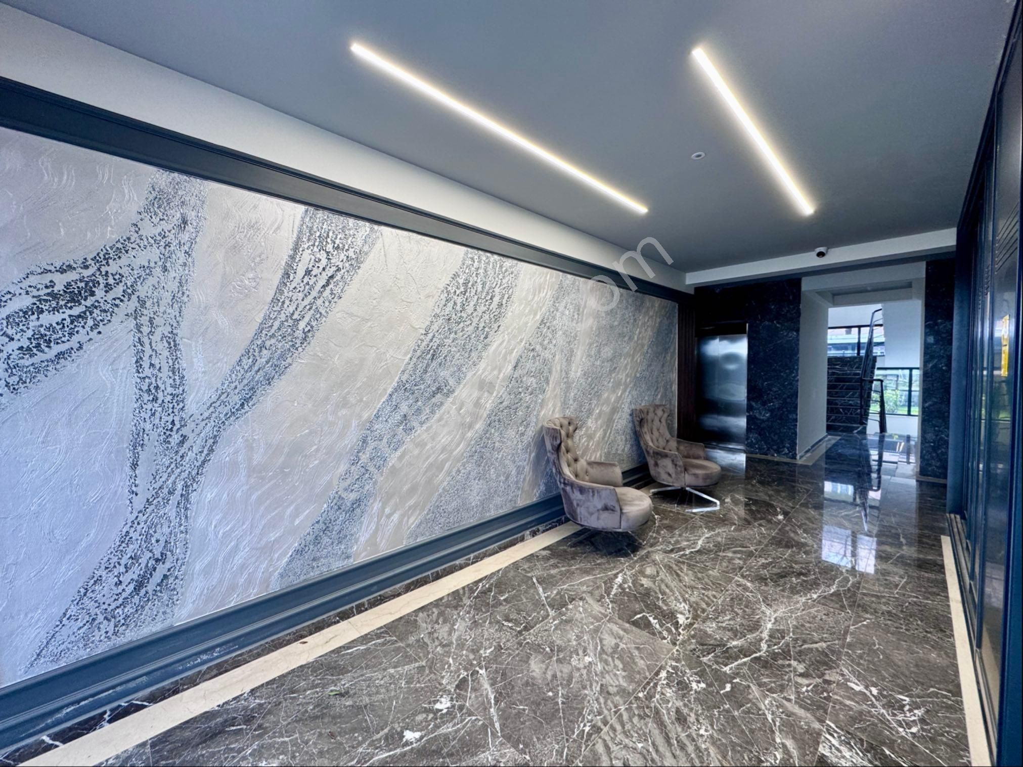 Kuşadası Mat Suit’te Güvenlikli Havuzlu Bahçe Katı 2+1 - Görsel 26