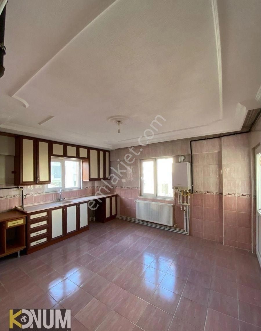 Karahasanlı Mahallesi’nde 200 M² Geniş 3+1 Satılık Daire - Görsel 2