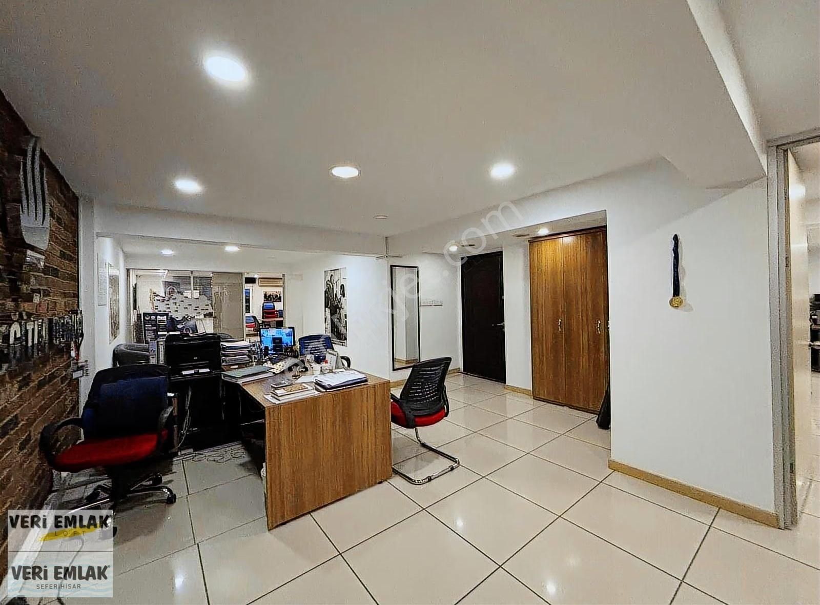 Alsancak Kıbrıs Şehitleri Tam Kat 225m2 4.kat Kiralık İş Yeri